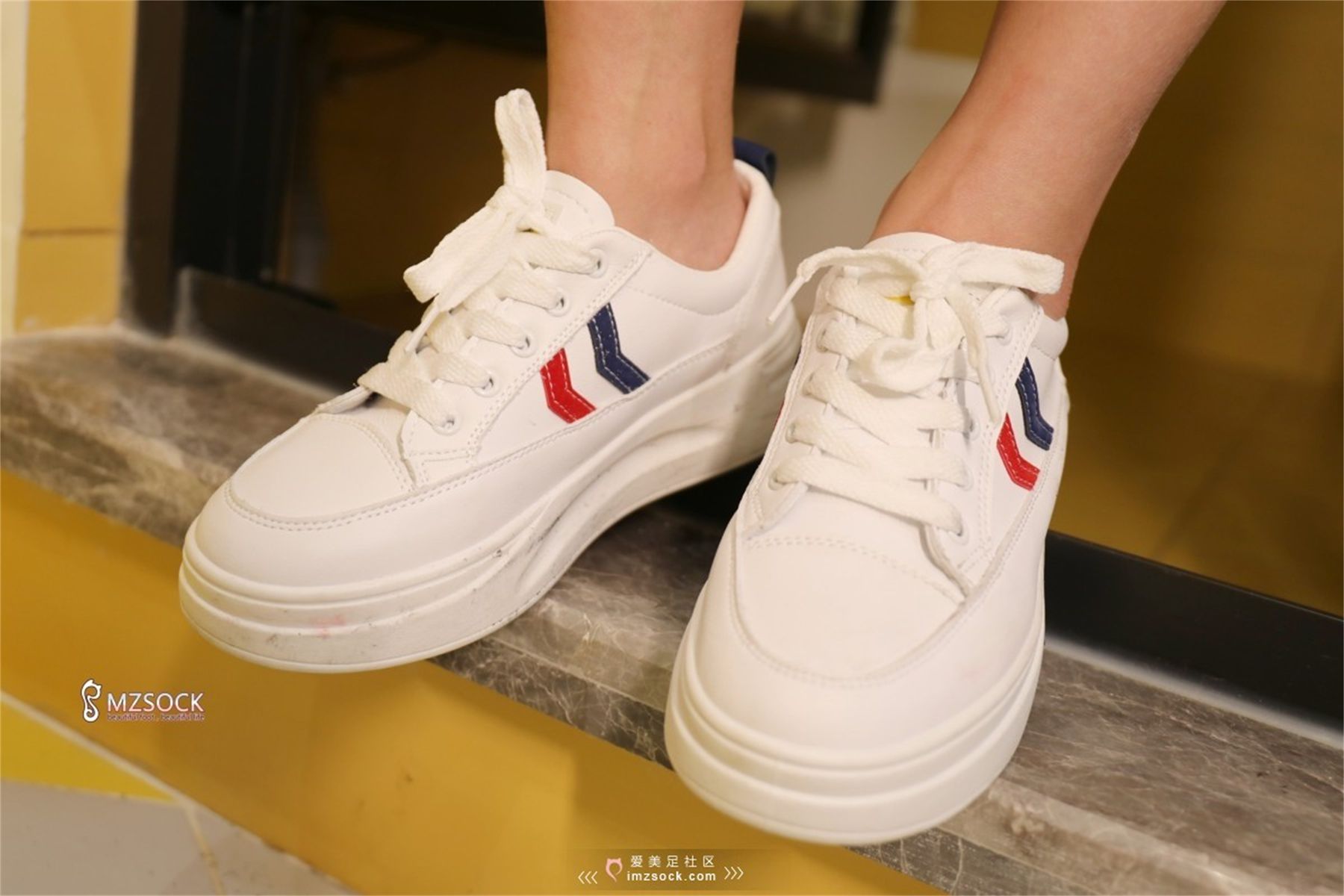 图片[29]-[MZSOCK爱美足] No.076 婷婷 在线浏览 – 速更版-美库