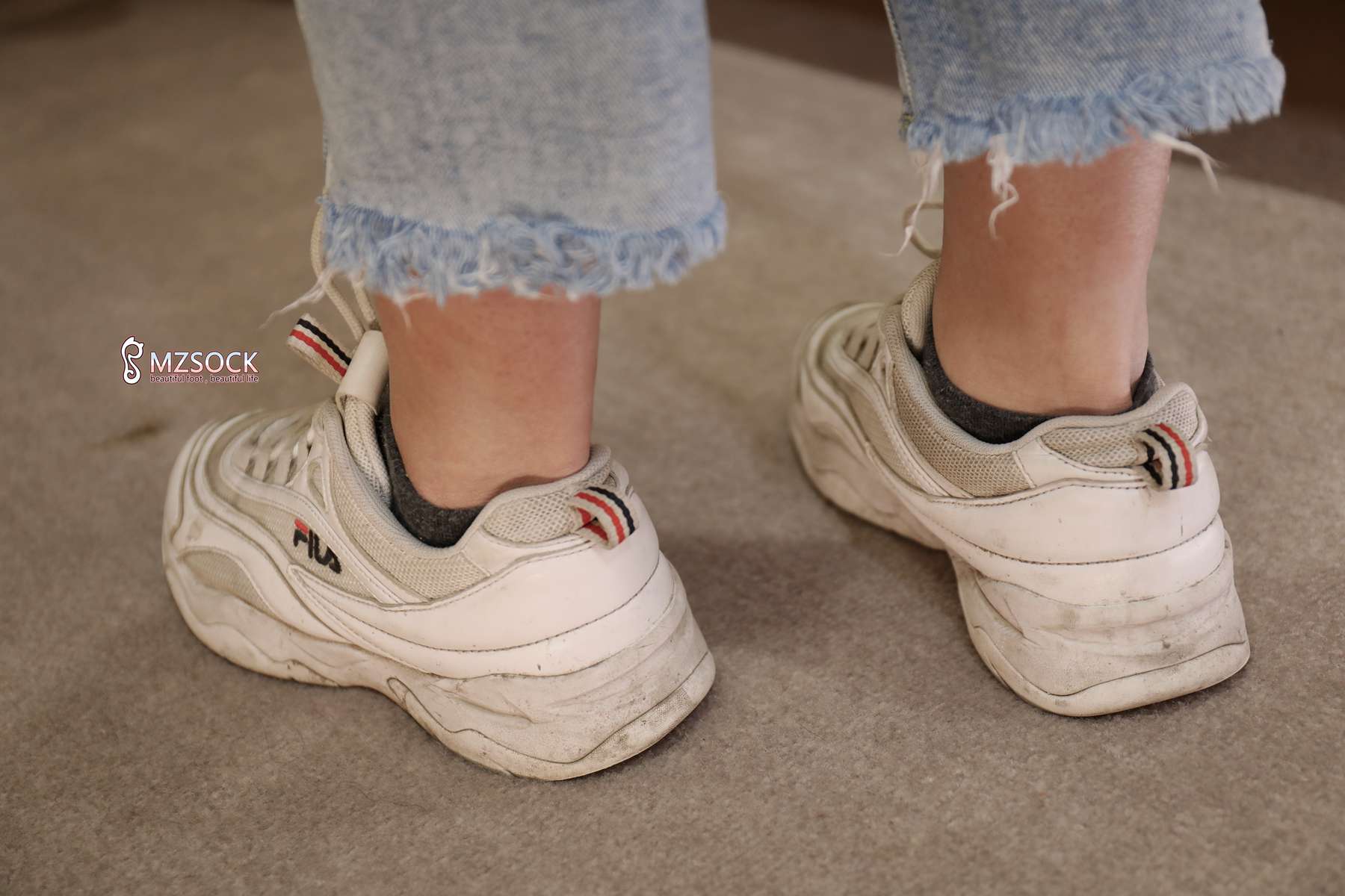 图片[45]-[MZSOCK爱美足] No.078 小怡 在线浏览 – 速更版-美库