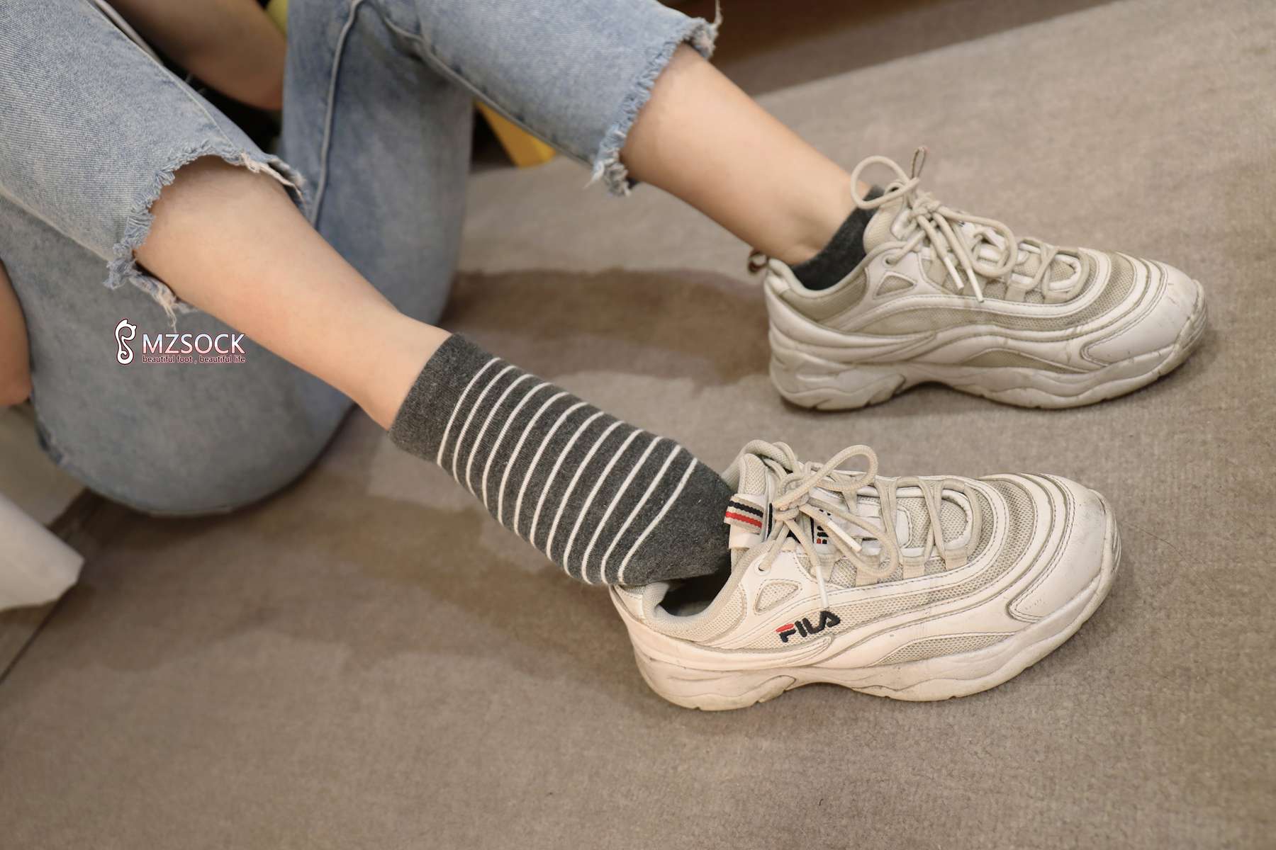 图片[63]-[MZSOCK爱美足] No.078 小怡 在线浏览 – 速更版-美库