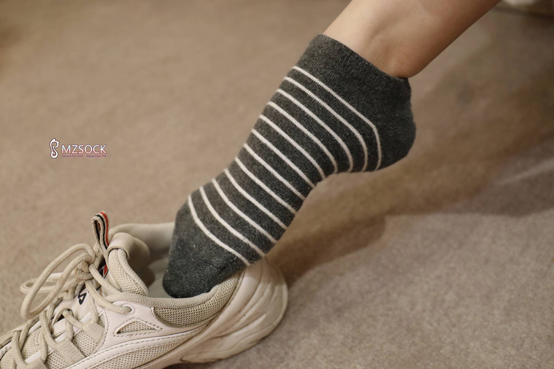 图片[67]-[MZSOCK爱美足] No.078 小怡 在线浏览 – 速更版-美库