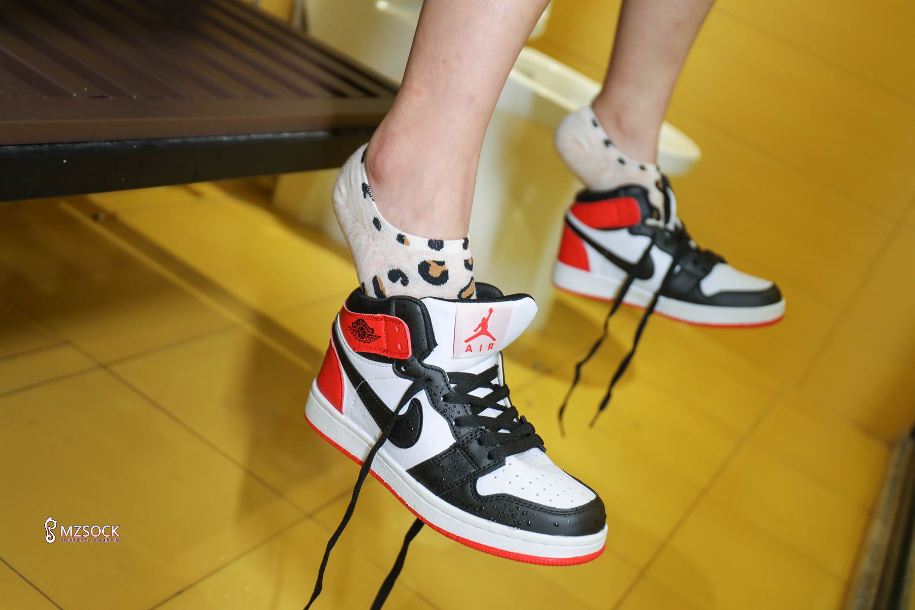 图片[16]-[MZSOCK爱美足] No.082 梦琪 在线浏览 – 速更版-美库