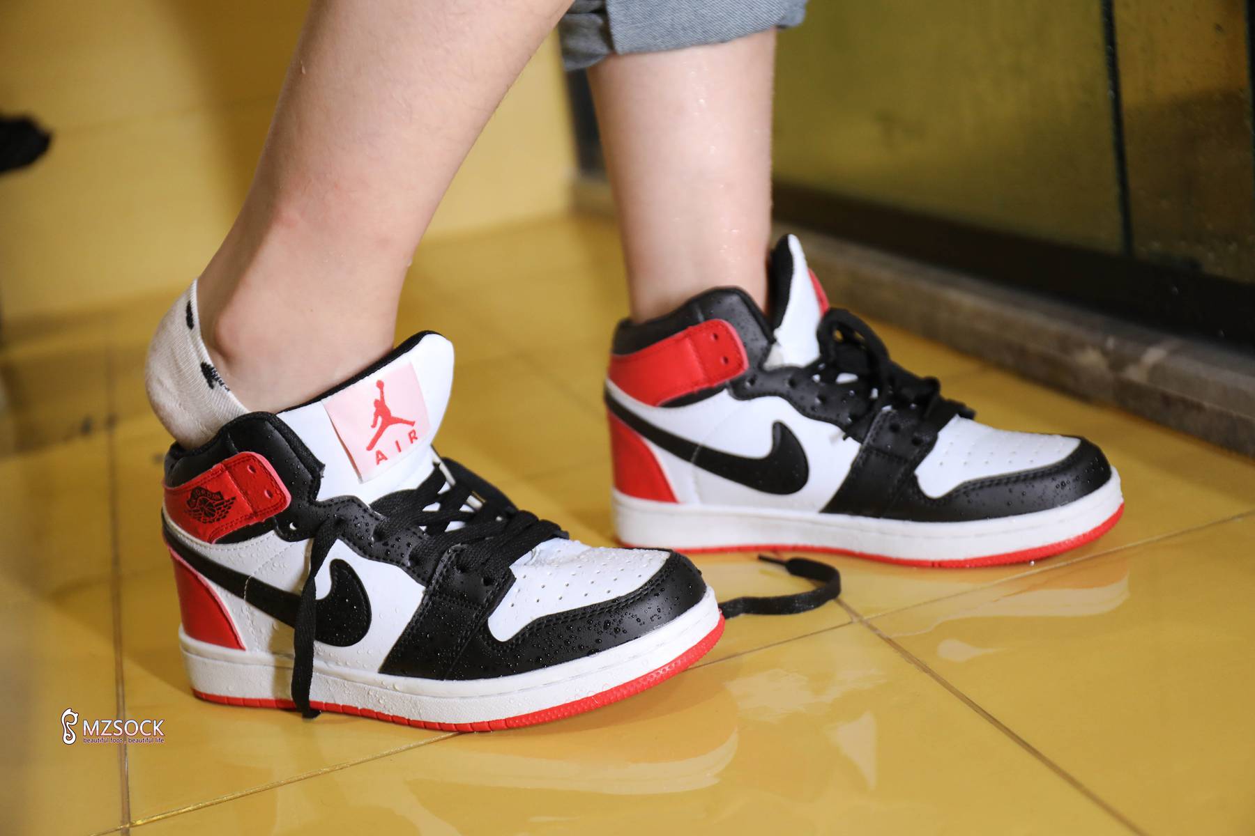 图片[75]-[MZSOCK爱美足] No.082 梦琪 在线浏览 – 速更版-美库