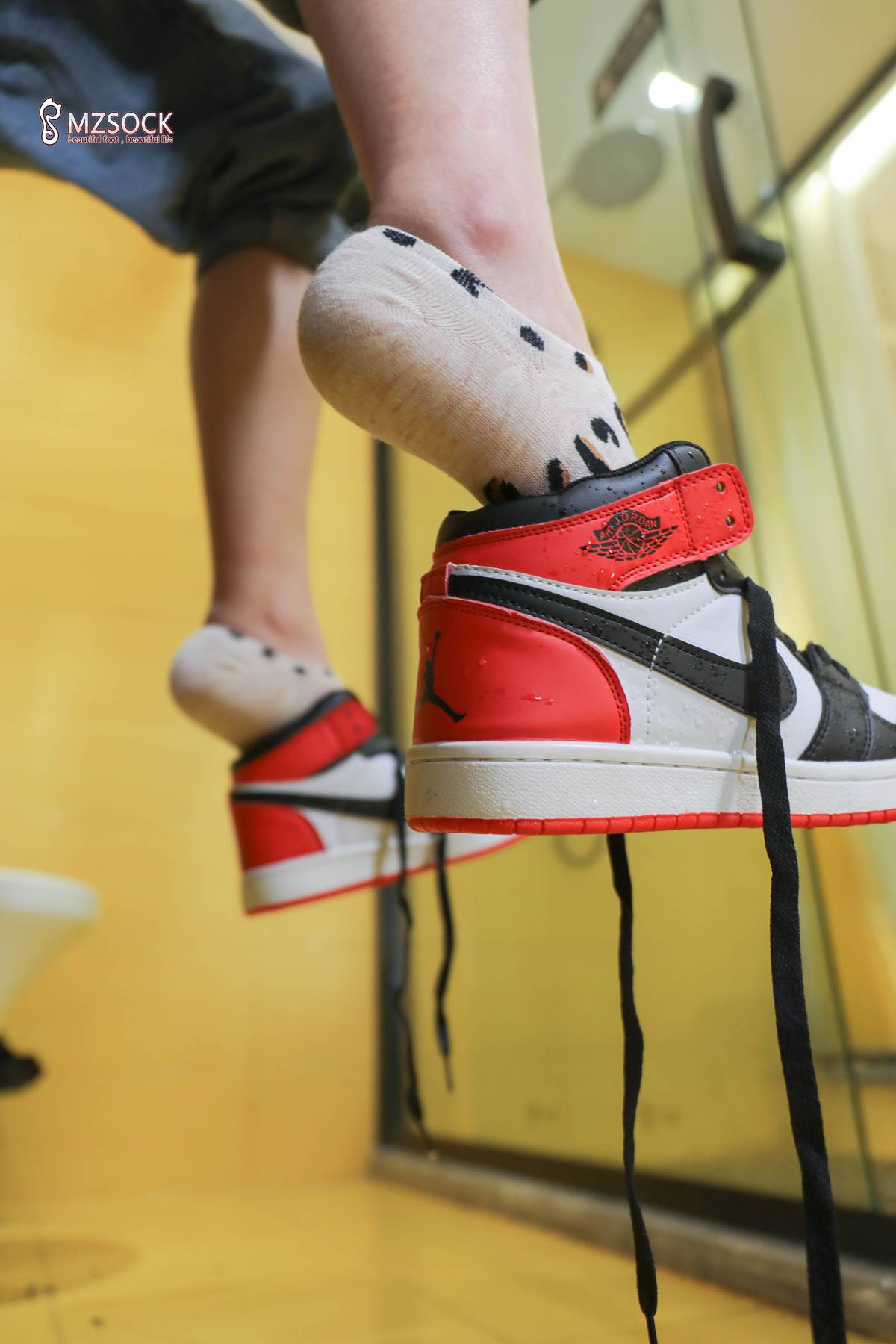 图片[82]-[MZSOCK爱美足] No.082 梦琪 在线浏览 – 速更版-美库