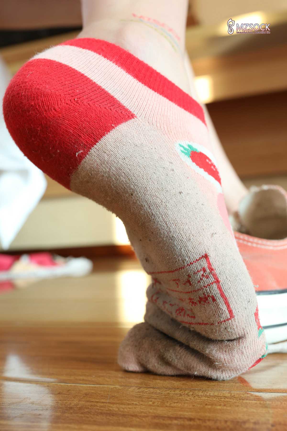 图片[30]-[MZSOCK爱美足] No.084 悦悦 在线浏览 – 速更版-美库