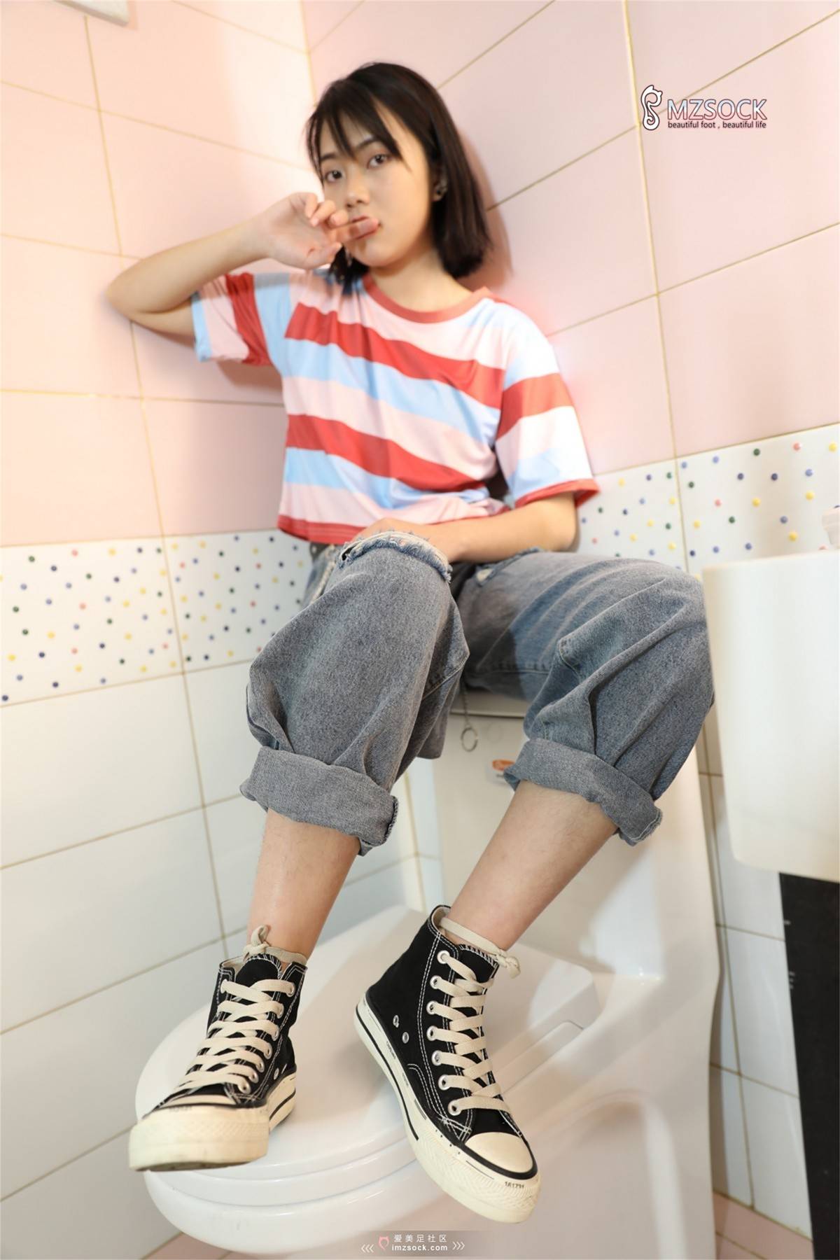 图片[45]-[MZSOCK爱美足] No.086 婷婷 在线浏览 – 速更版-美库