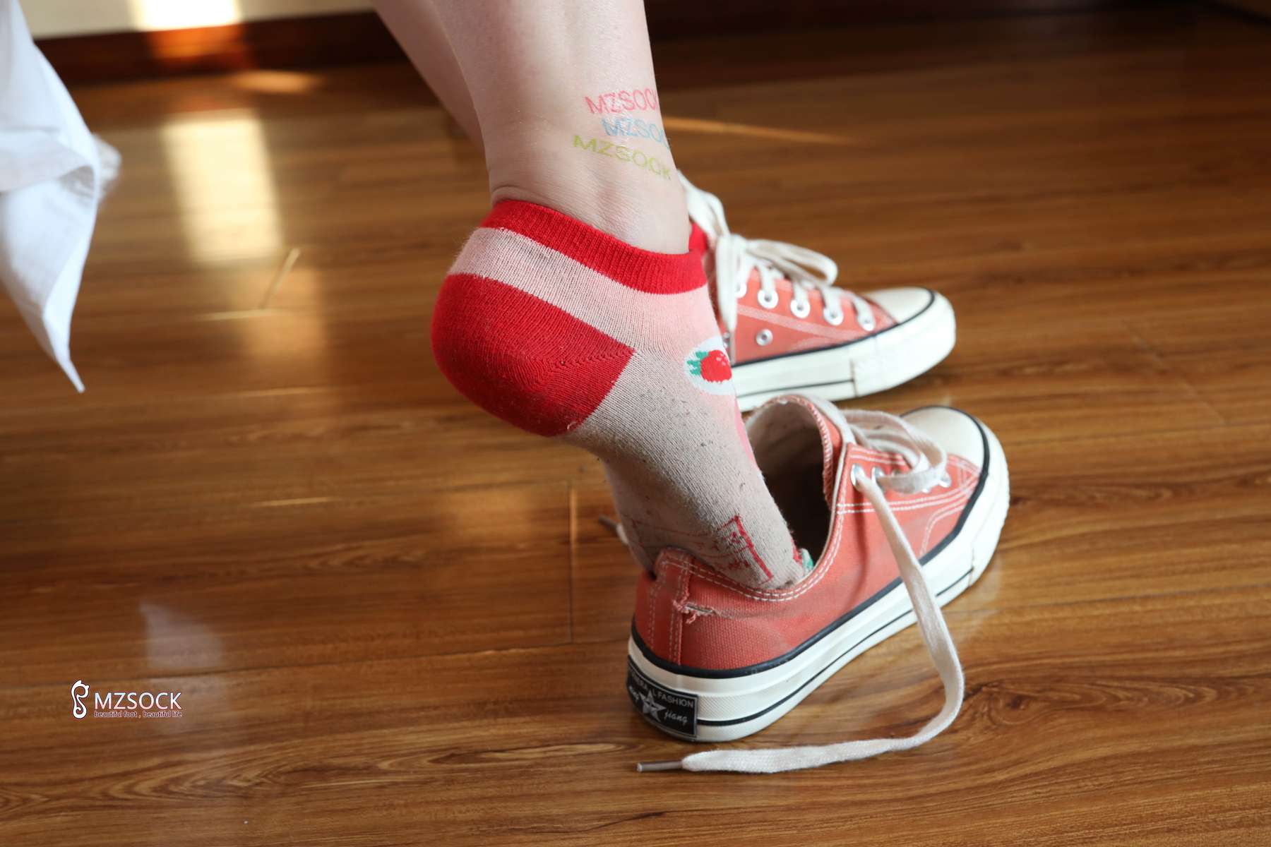 图片[60]-[MZSOCK爱美足] No.084 悦悦 在线浏览 – 速更版-美库