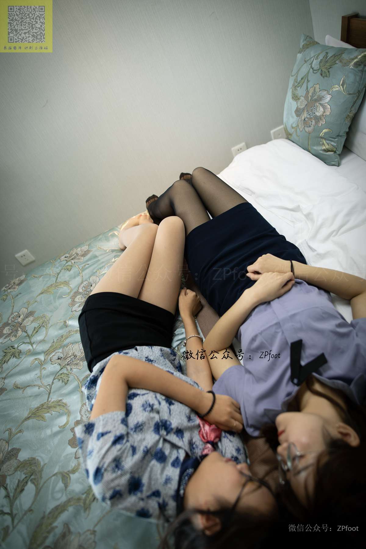 图片[35]-[山茶摄影] NO.160 姐妹花双丝袜穿搭03 在线浏览 – 速更版-美库