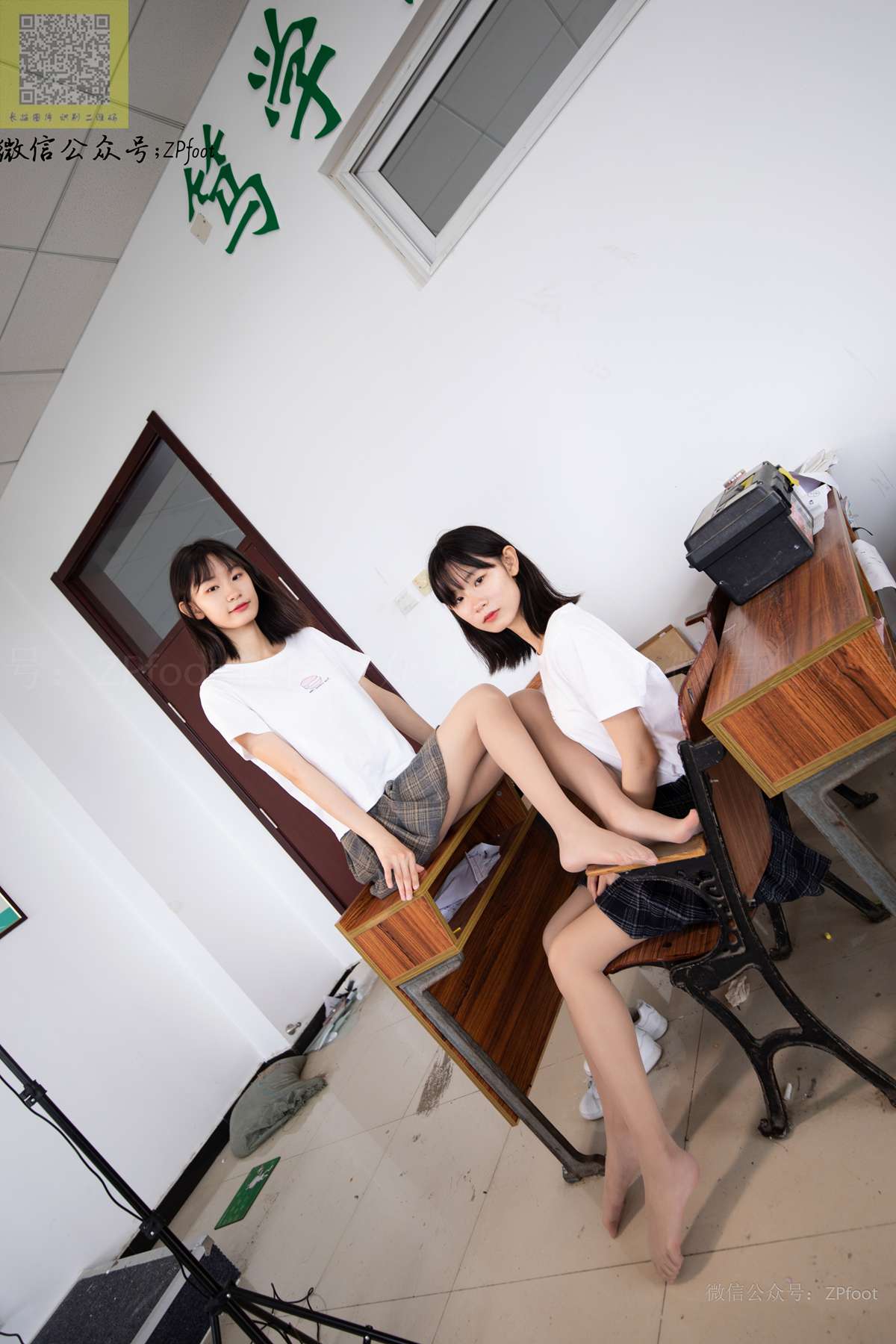 图片[35]-[山茶摄影] NO.169 丝袜穿搭12 在线浏览 – 速更版-美库