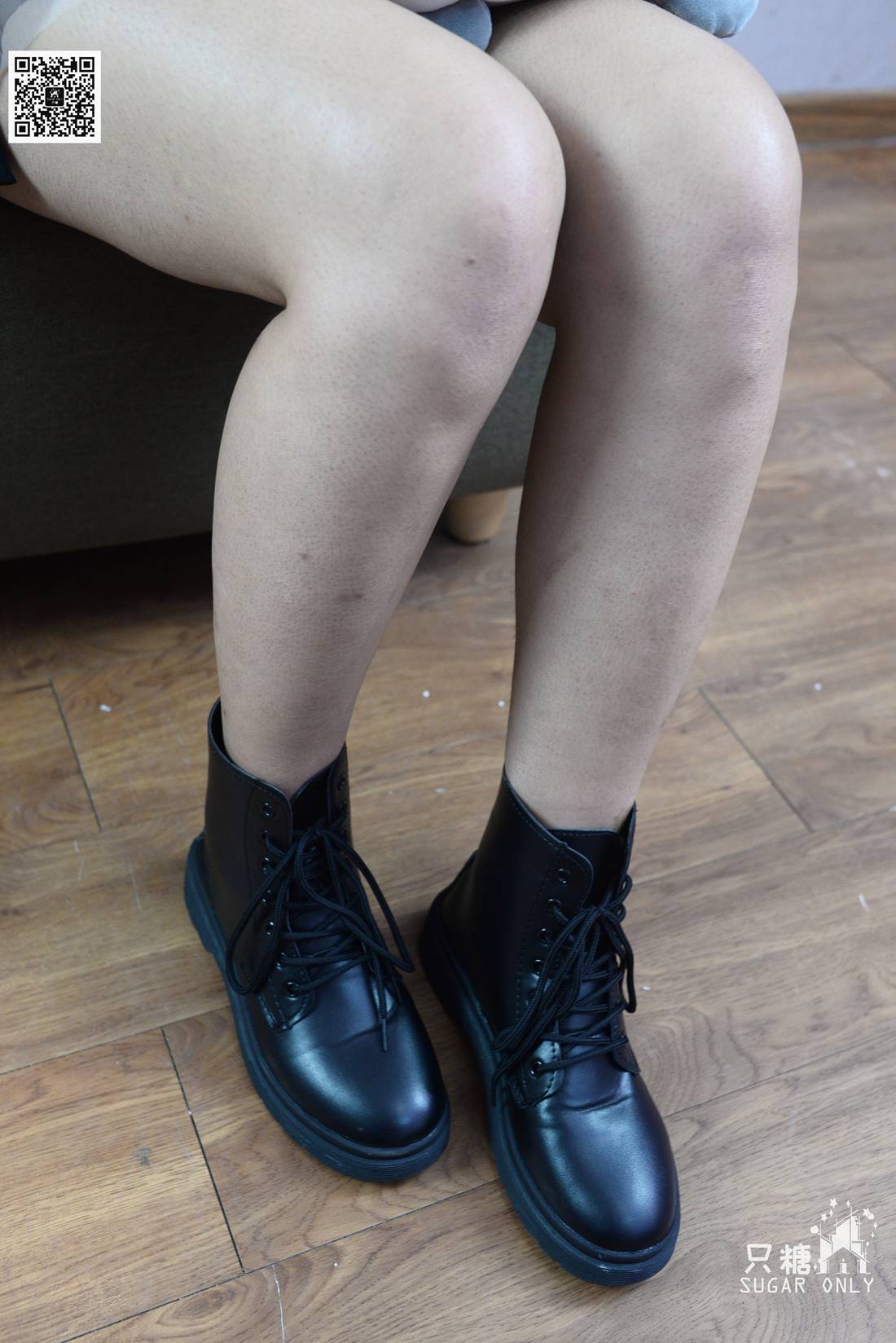 图片[158]-[只糖棉袜] NO.063 乐乐 深秋皮靴里的小小船儿 在线浏览 – 速更版-美库