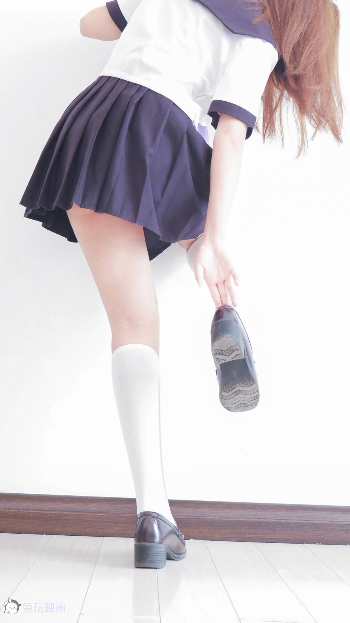 图片[15]-兔玩映画 B015 白白白半筒袜 在线浏览 – 速更版-美库