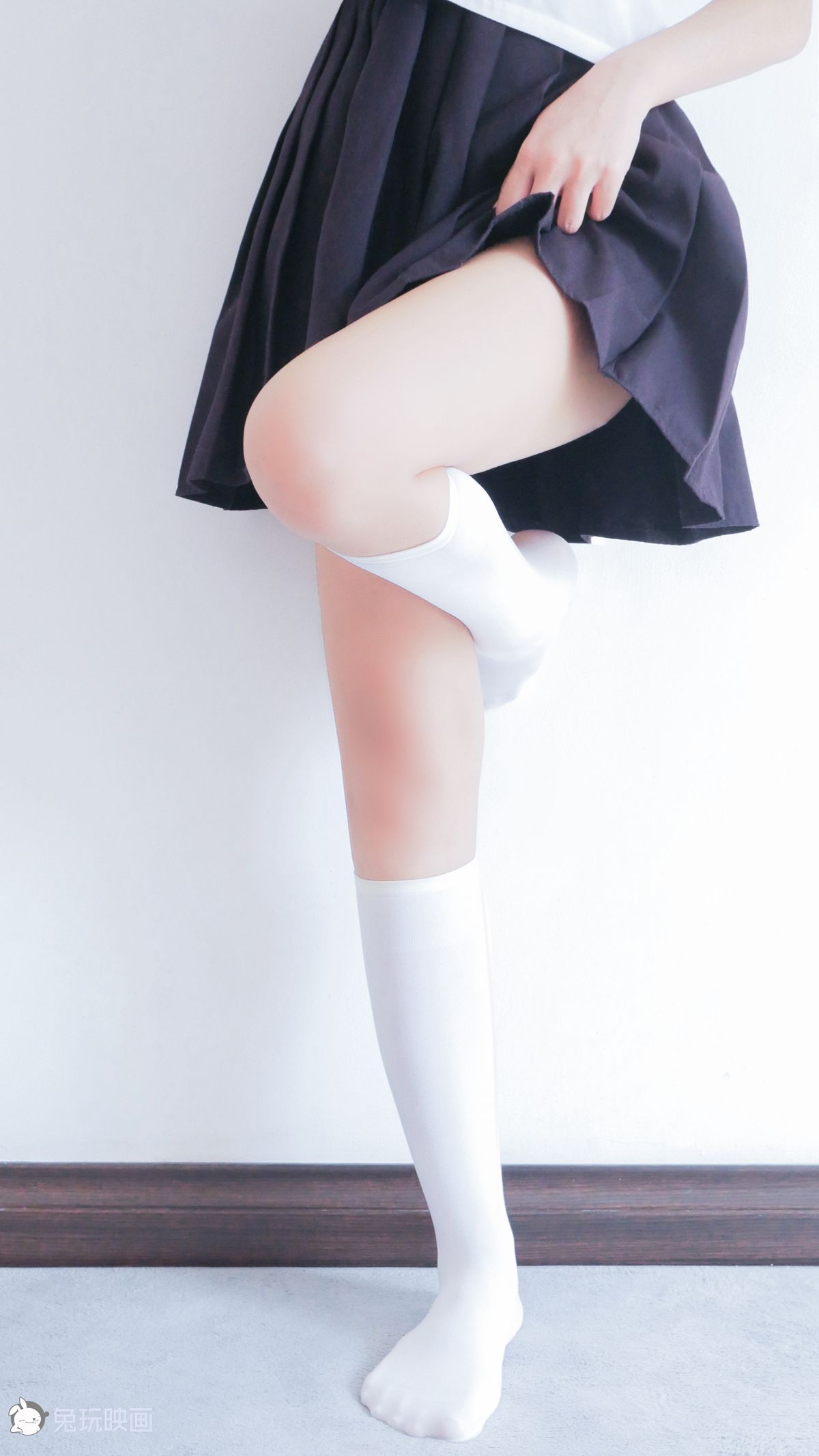 图片[34]-兔玩映画 B015 白白白半筒袜 在线浏览 – 速更版-美库