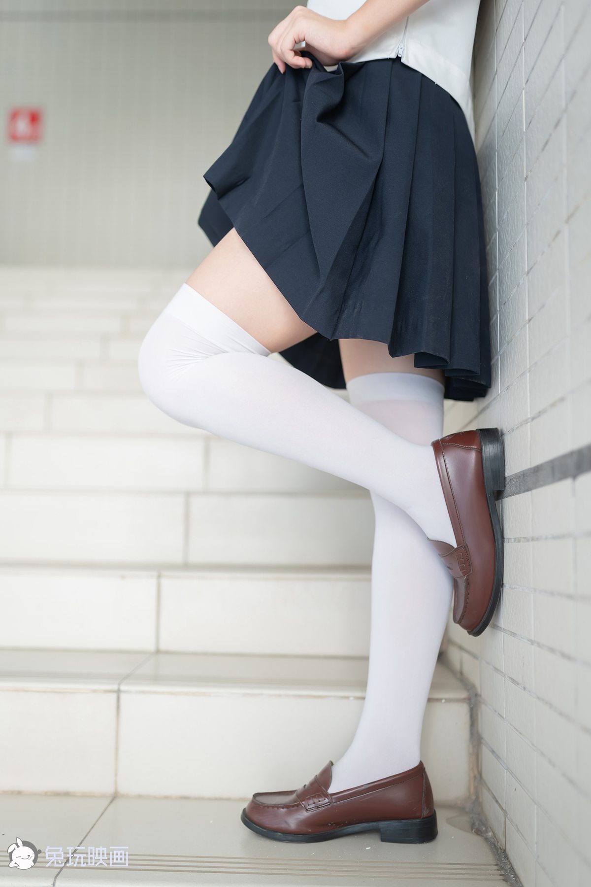 图片[13]-兔玩映画 B033 楼梯上的白丝少女 在线浏览 – 速更版-美库