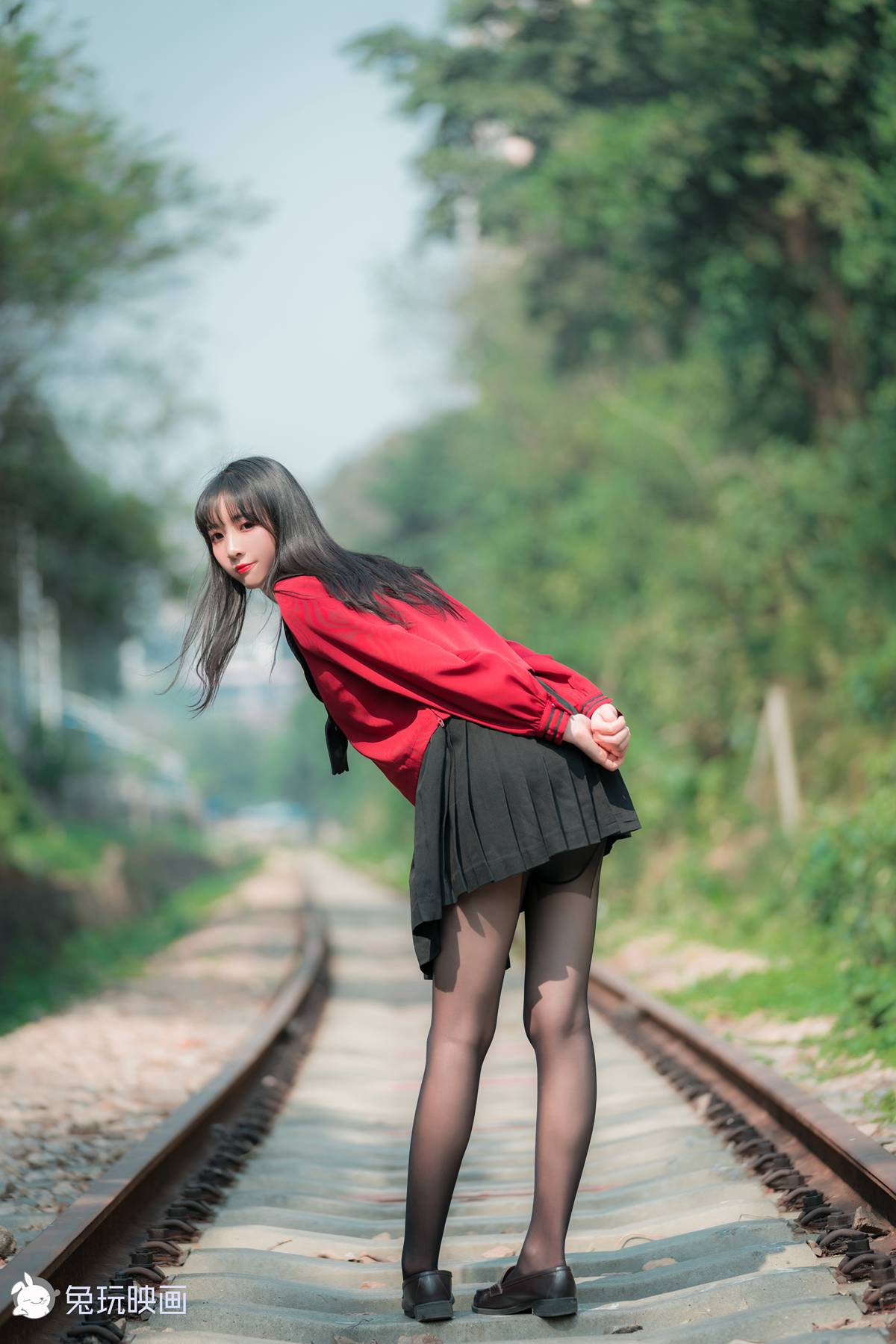 图片[31]-兔玩映画 B039 奔跑的红色JK 在线浏览 – 速更版-美库