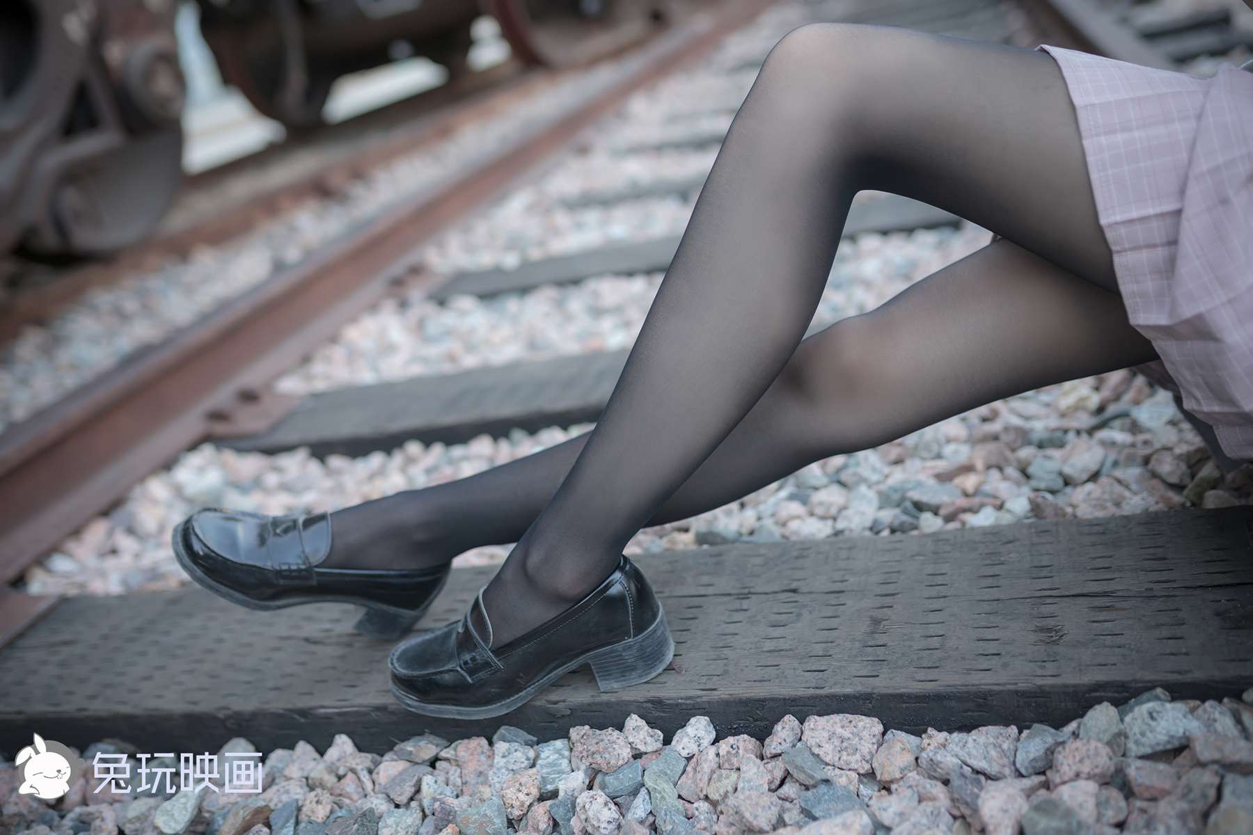 图片[18]-兔玩映画 B061 铁轨旁的小细腿 在线浏览 – 速更版-美库