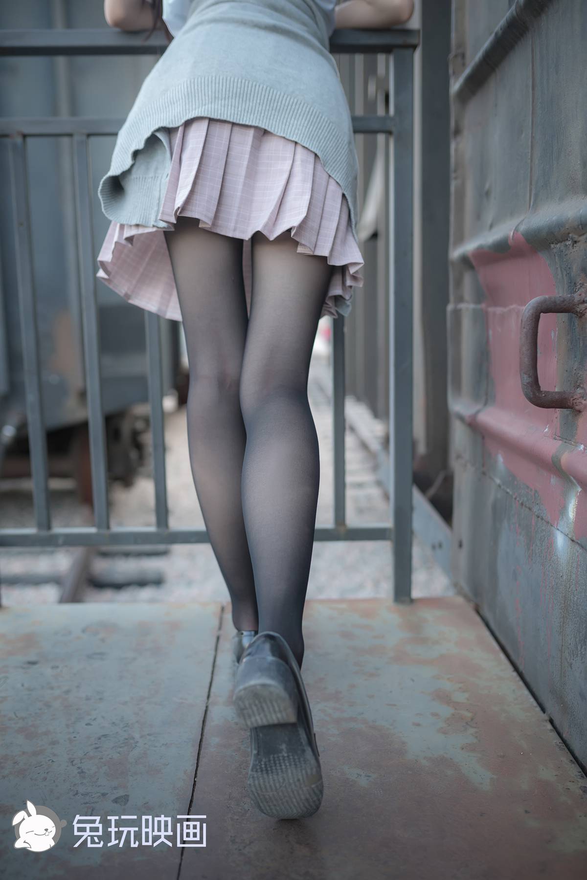 图片[21]-兔玩映画 B061 铁轨旁的小细腿 在线浏览 – 速更版-美库