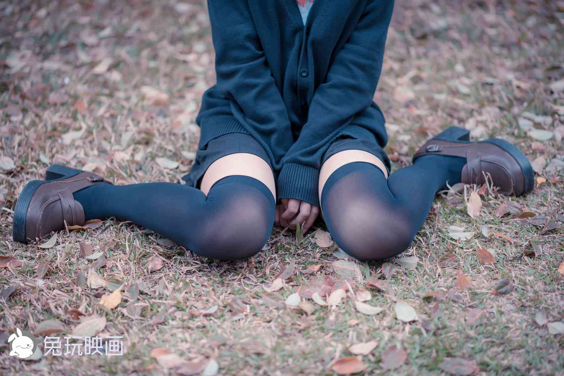 图片[13]-兔玩映画 B067 公园里的黑丝 在线浏览 – 速更版-美库