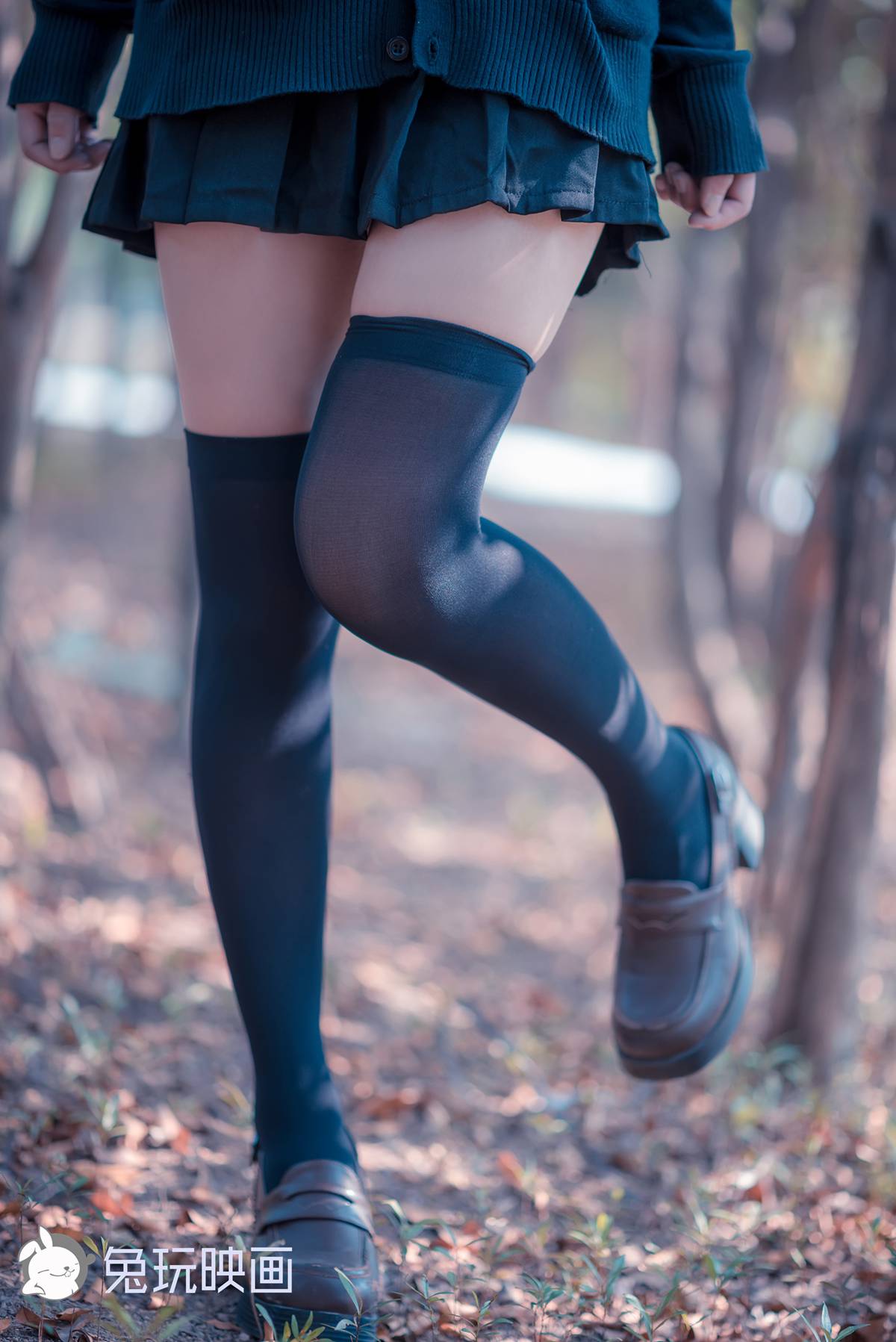图片[34]-兔玩映画 B067 公园里的黑丝 在线浏览 – 速更版-美库