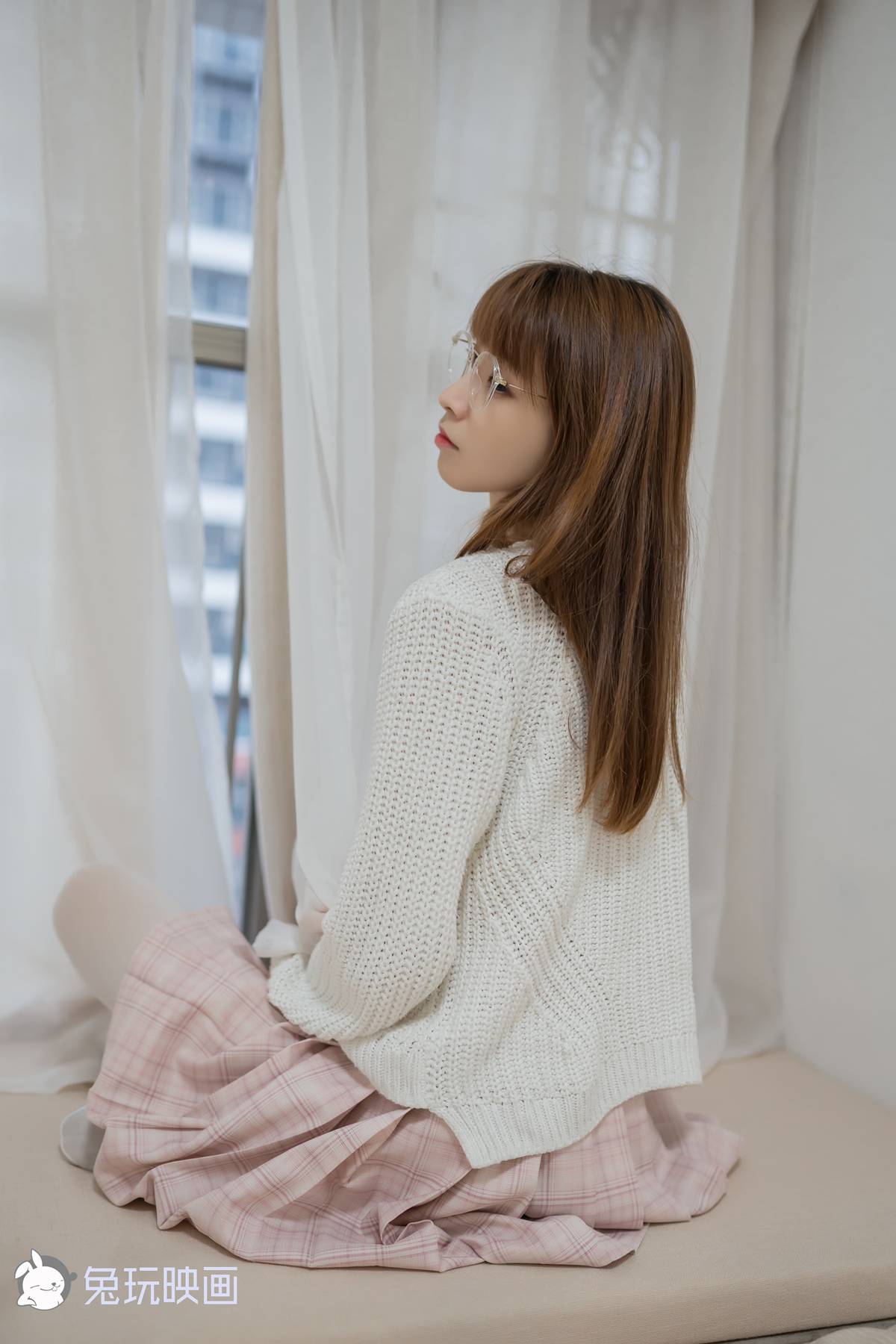 图片[12]-兔玩映画 B081 粉格裙的眼镜娘 在线浏览 – 速更版-美库