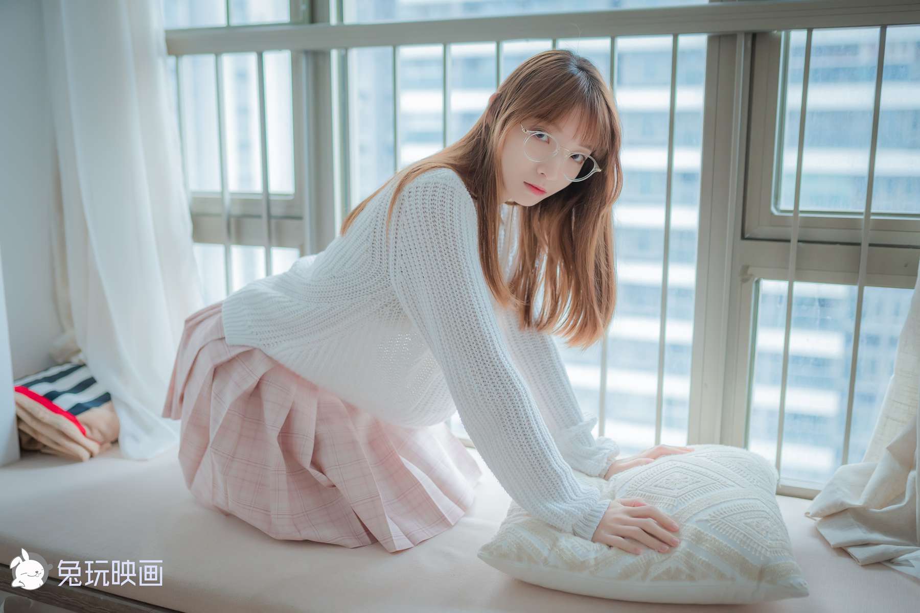 图片[24]-兔玩映画 B081 粉格裙的眼镜娘 在线浏览 – 速更版-美库