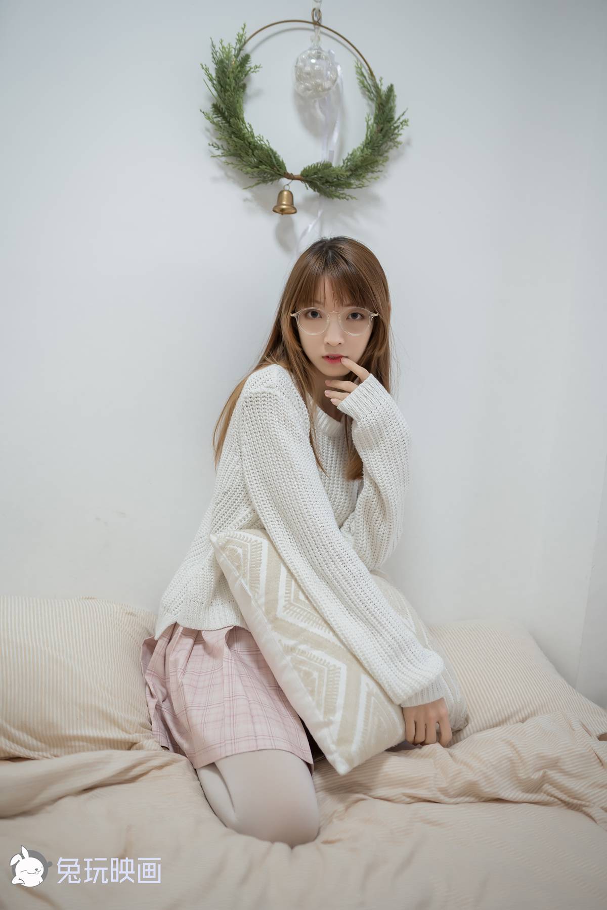 图片[28]-兔玩映画 B081 粉格裙的眼镜娘 在线浏览 – 速更版-美库