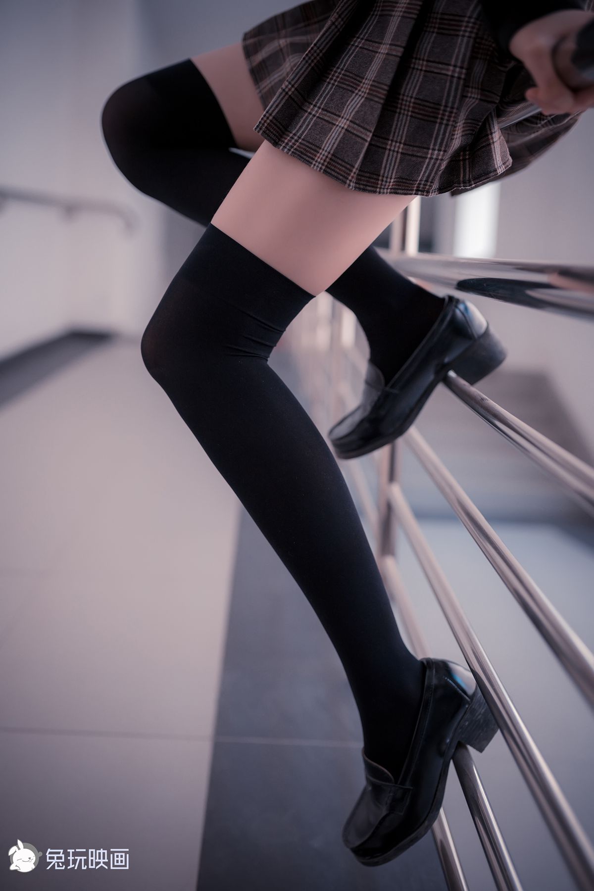 图片[21]-兔玩映画 B094 制服裙的绝对领域 在线浏览 – 速更版-美库