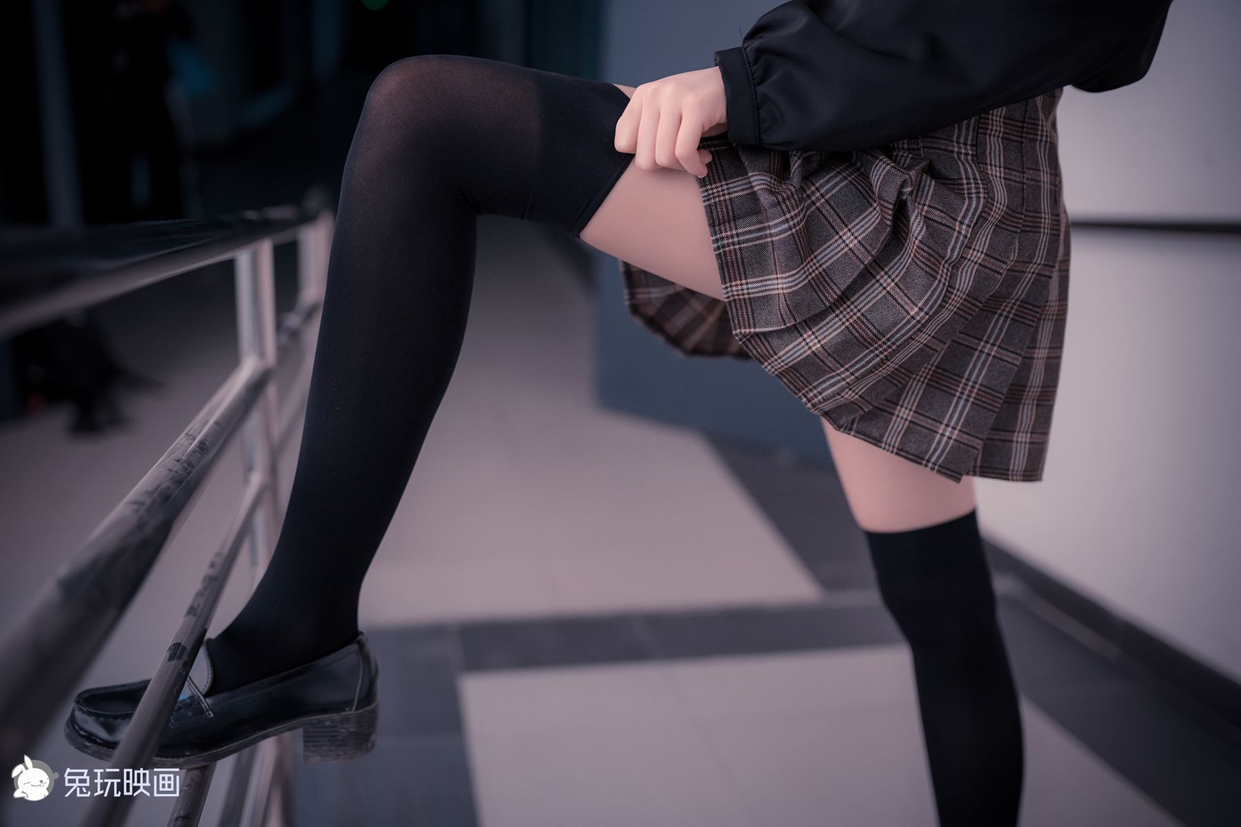 图片[34]-兔玩映画 B094 制服裙的绝对领域 在线浏览 – 速更版-美库