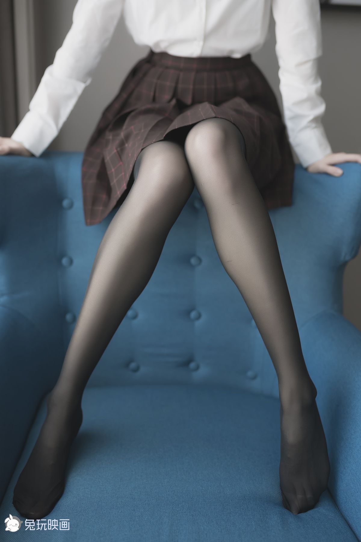 图片[21]-兔玩映画 B098 蓝椅子上的黑丝少女 在线浏览 – 速更版-美库