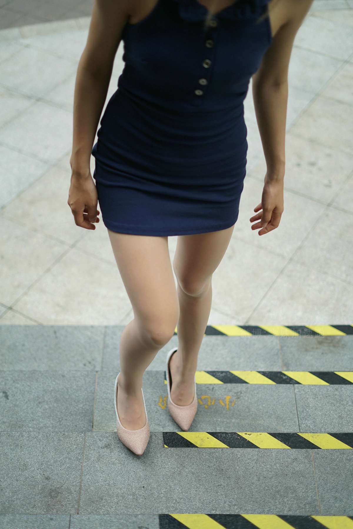 图片[38]-[学妹加速跑] XM061《蓝色小妖姬》在线浏览 – 速更版-美库