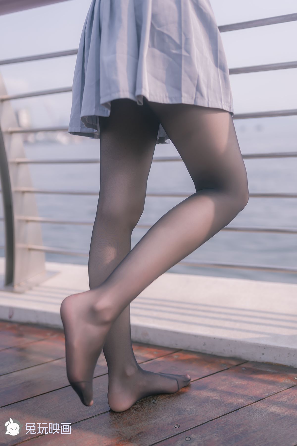 图片[23]-兔玩映画 C003 河边的黑丝 在线浏览 – 速更版-美库