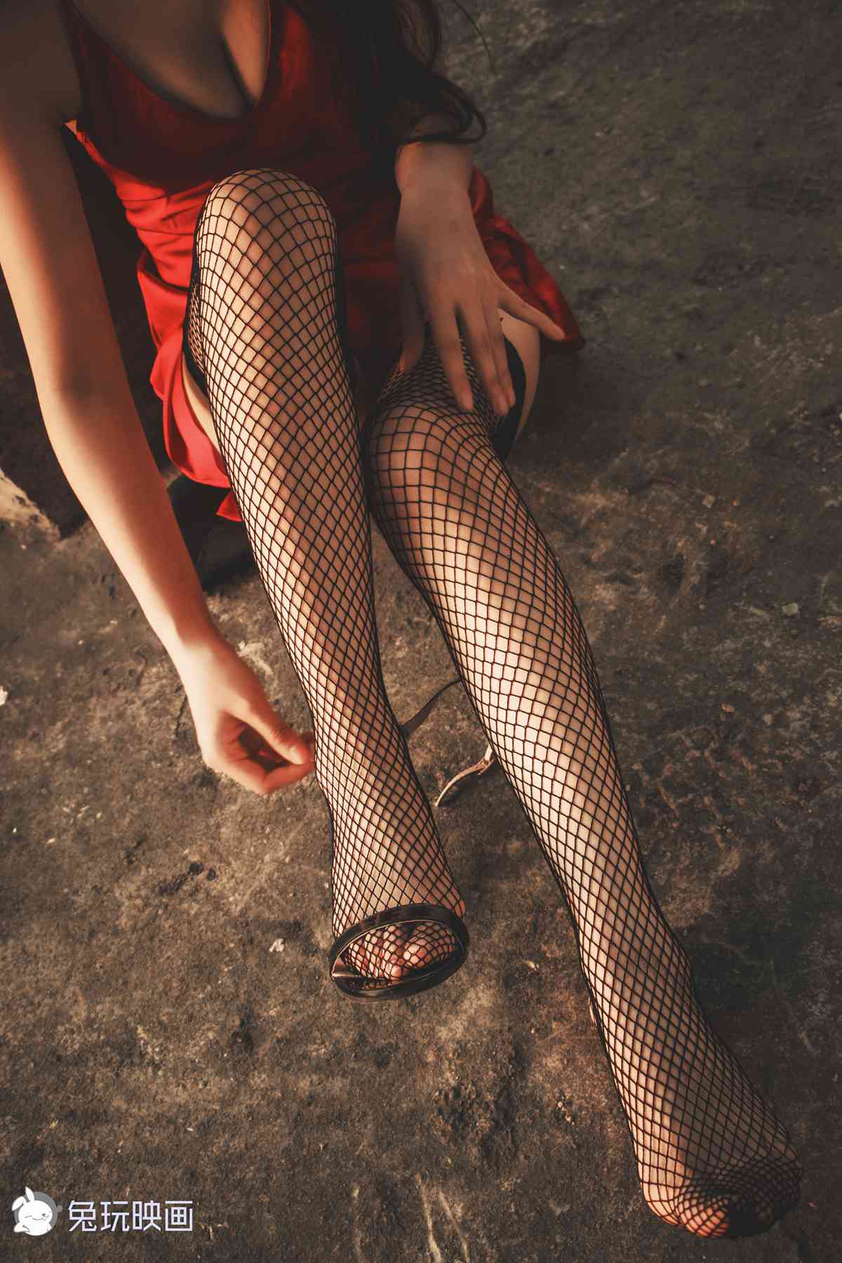 图片[38]-兔玩映画 C014 红色吊带裙 在线浏览 – 速更版-美库