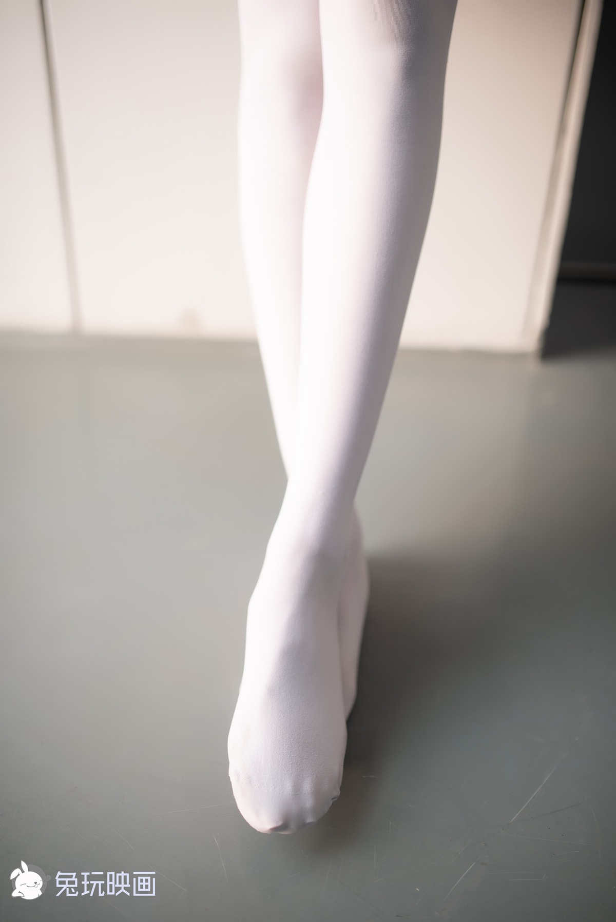 图片[23]-兔玩映画 C050 白丝小细腿 在线浏览 – 速更版-美库