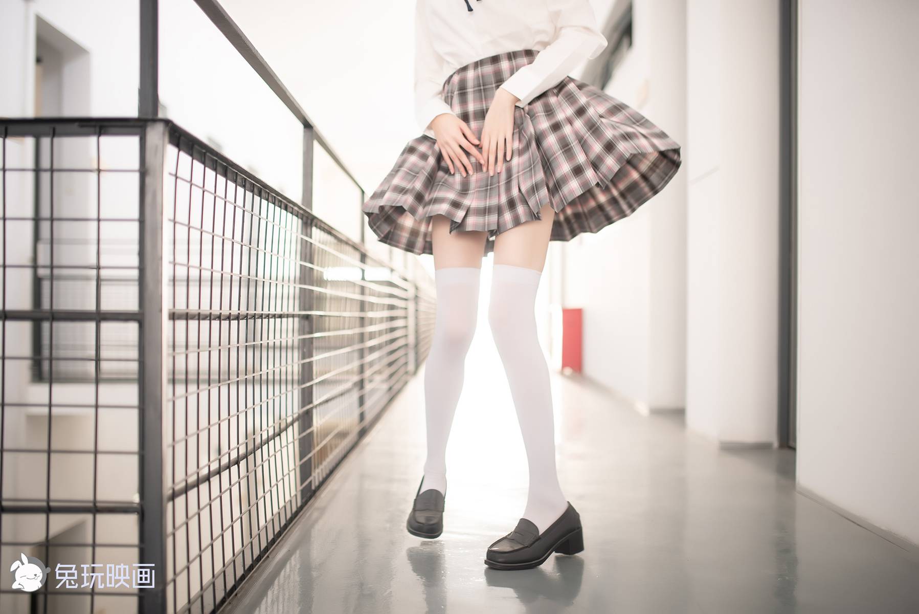 图片[32]-兔玩映画 C050 白丝小细腿 在线浏览 – 速更版-美库