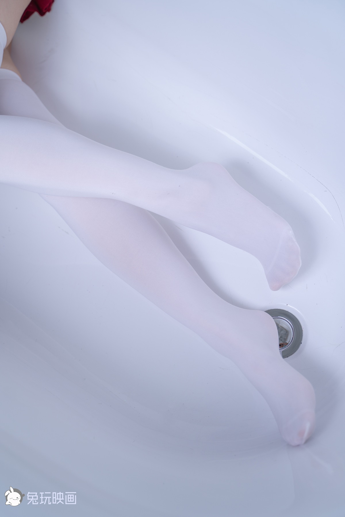 图片[20]-兔玩映画 C064 浴缸里的红裙白丝 在线浏览 – 速更版-美库