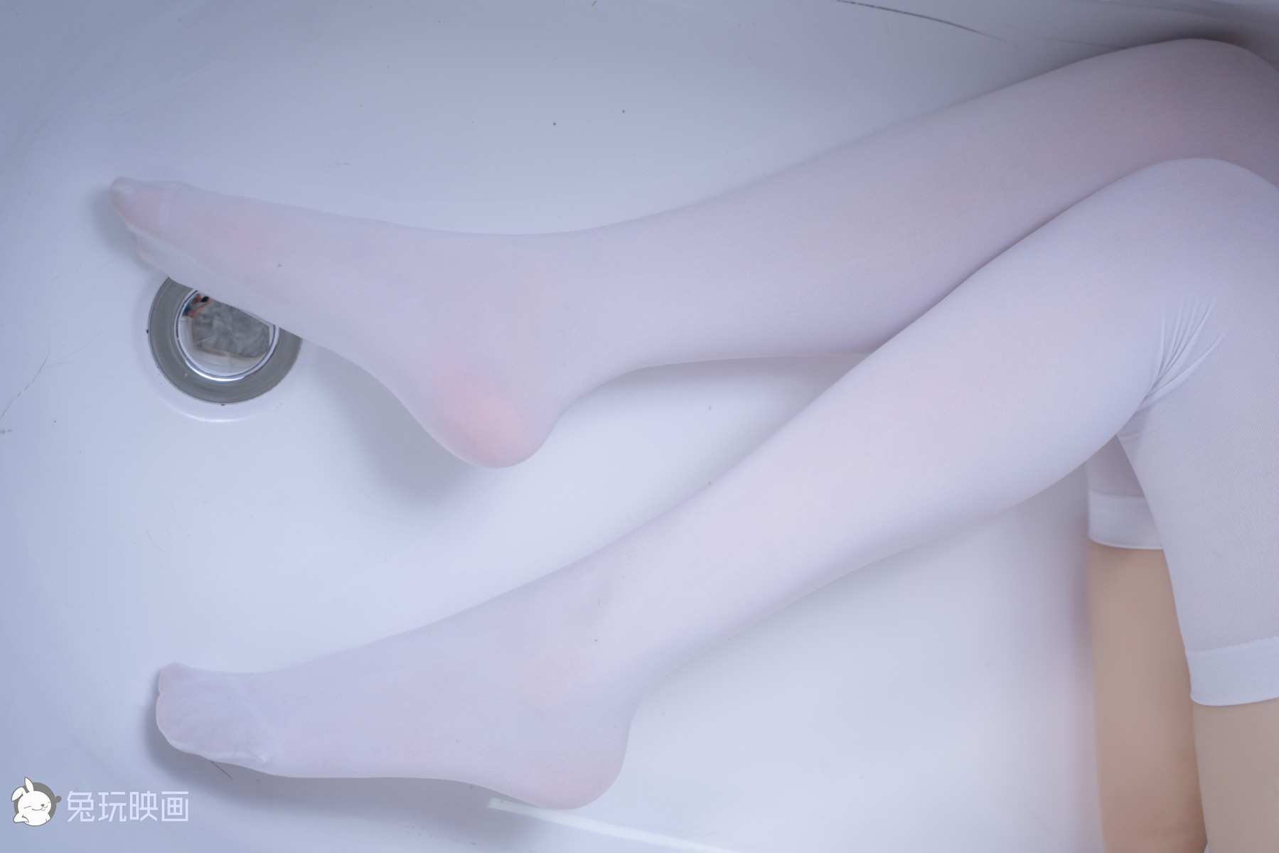 图片[21]-兔玩映画 C064 浴缸里的红裙白丝 在线浏览 – 速更版-美库