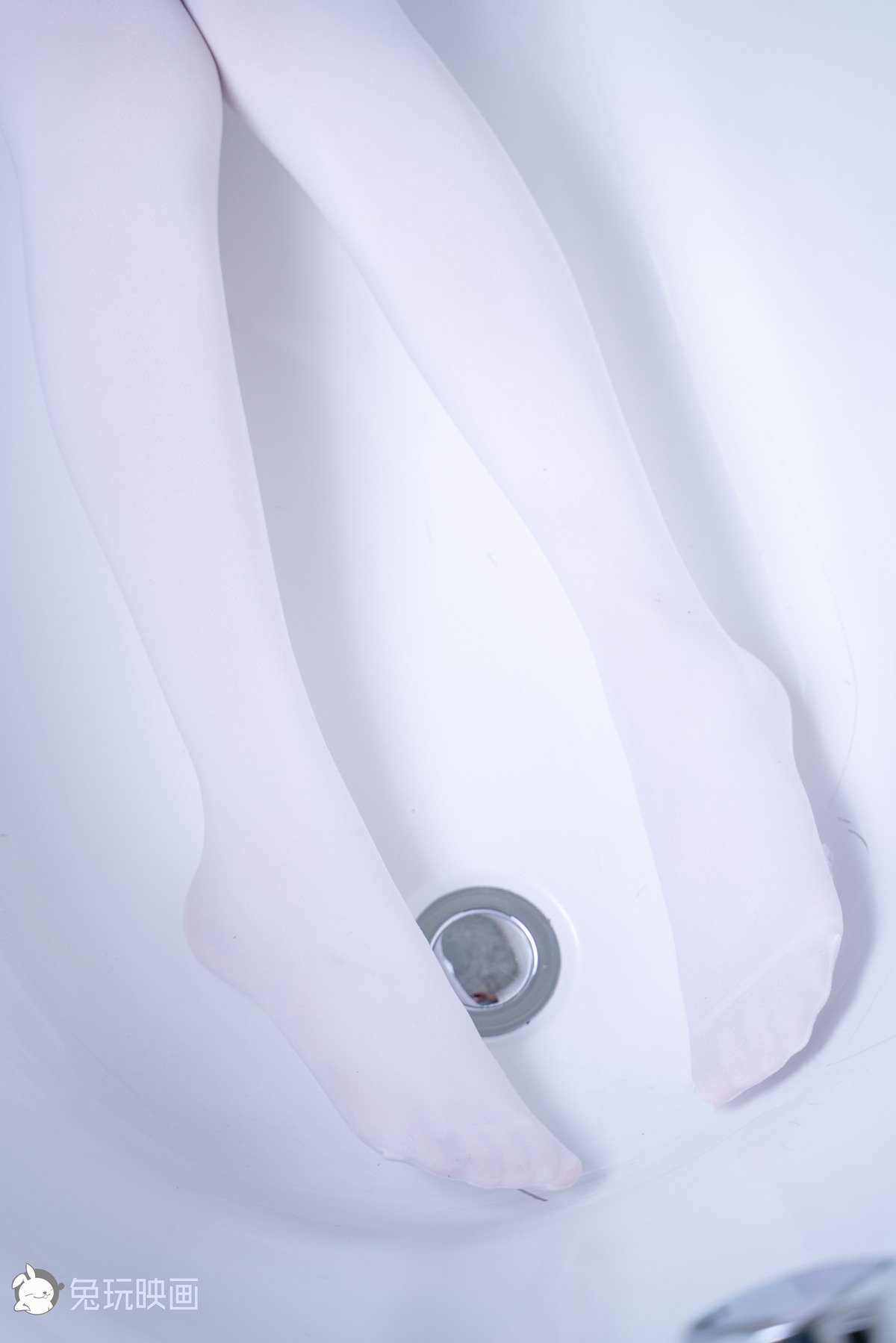 图片[28]-兔玩映画 C064 浴缸里的红裙白丝 在线浏览 – 速更版-美库