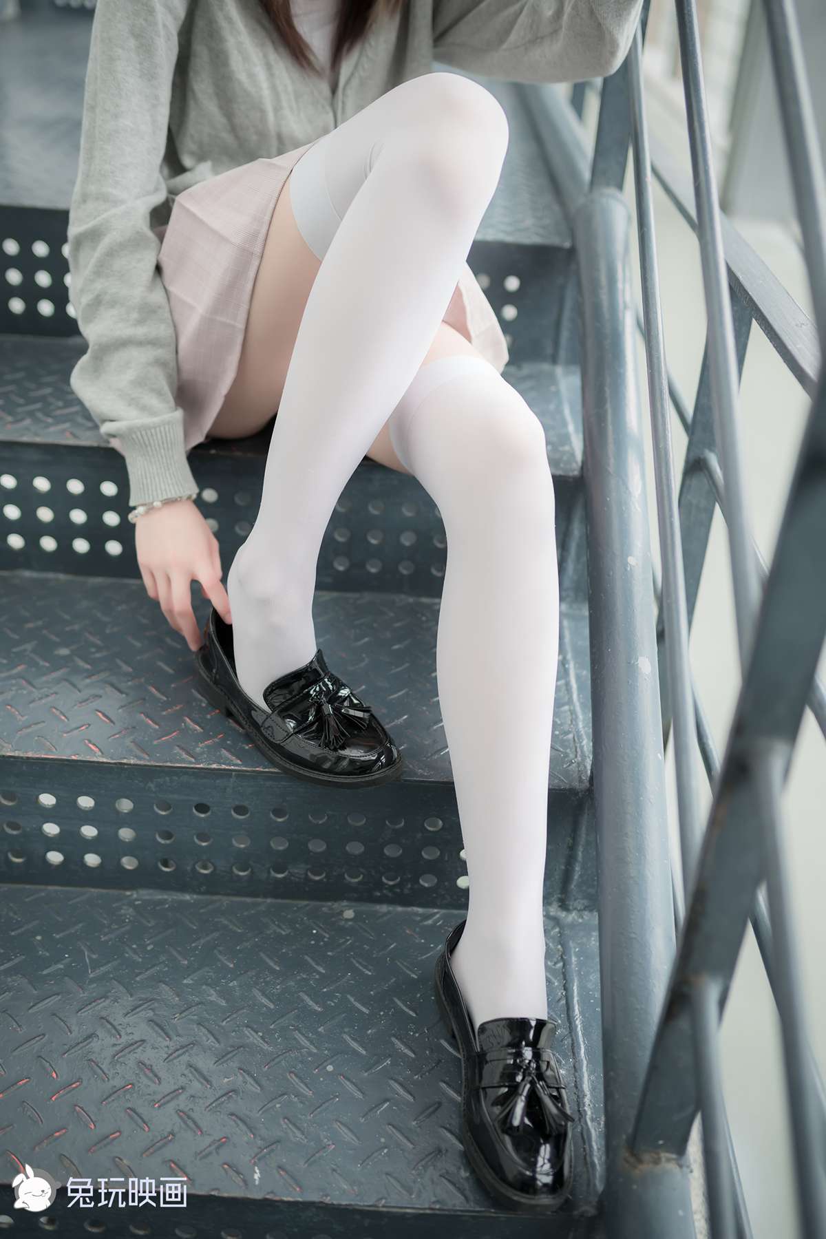 图片[16]-兔玩映画 C076 楼梯上的萝莉白丝 在线浏览 – 速更版-美库