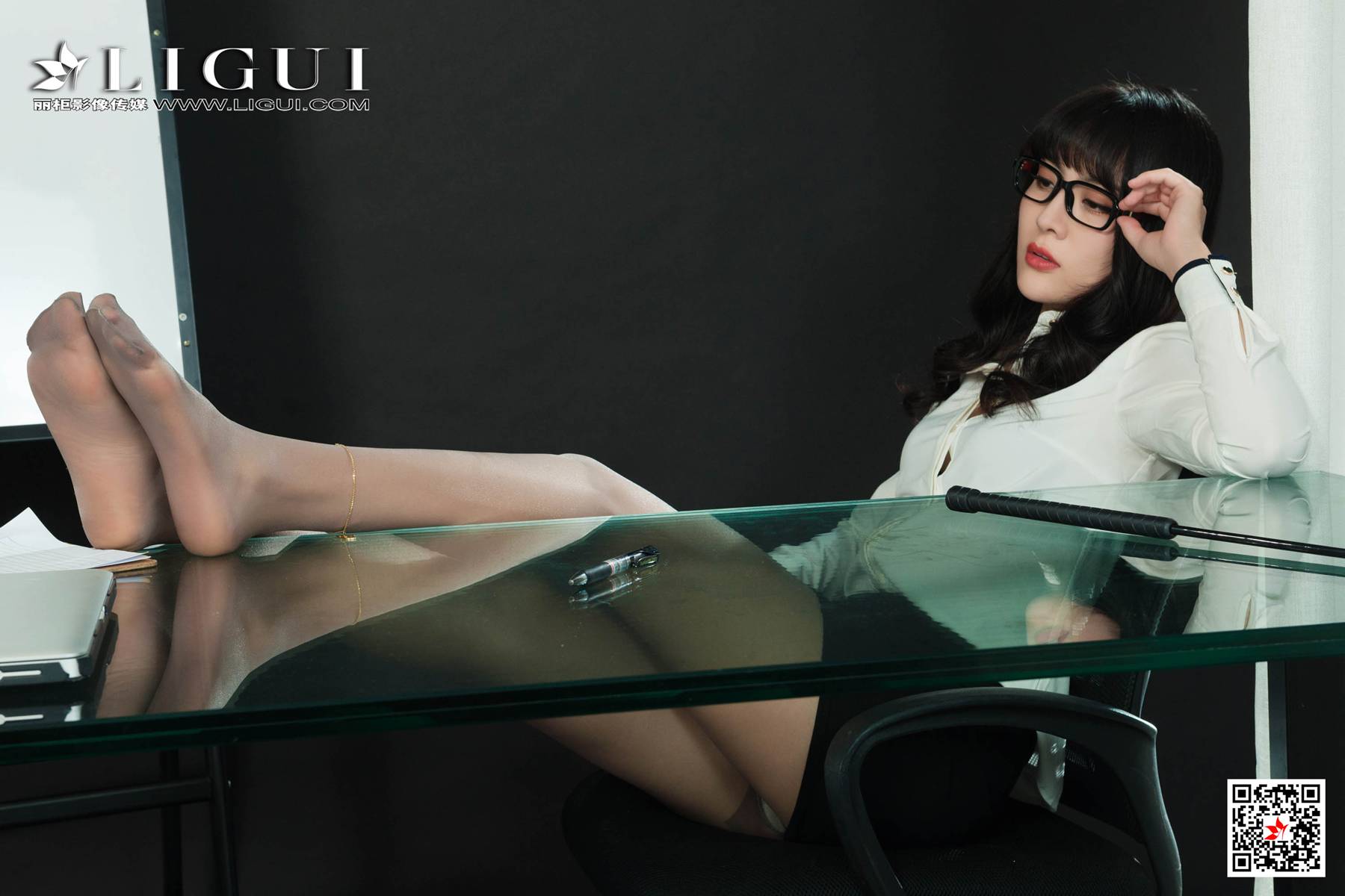 图片[64]-[Ligui丽柜] 2020.11.16《寂寞的职员》芒果 在线浏览 – 速更版-美库
