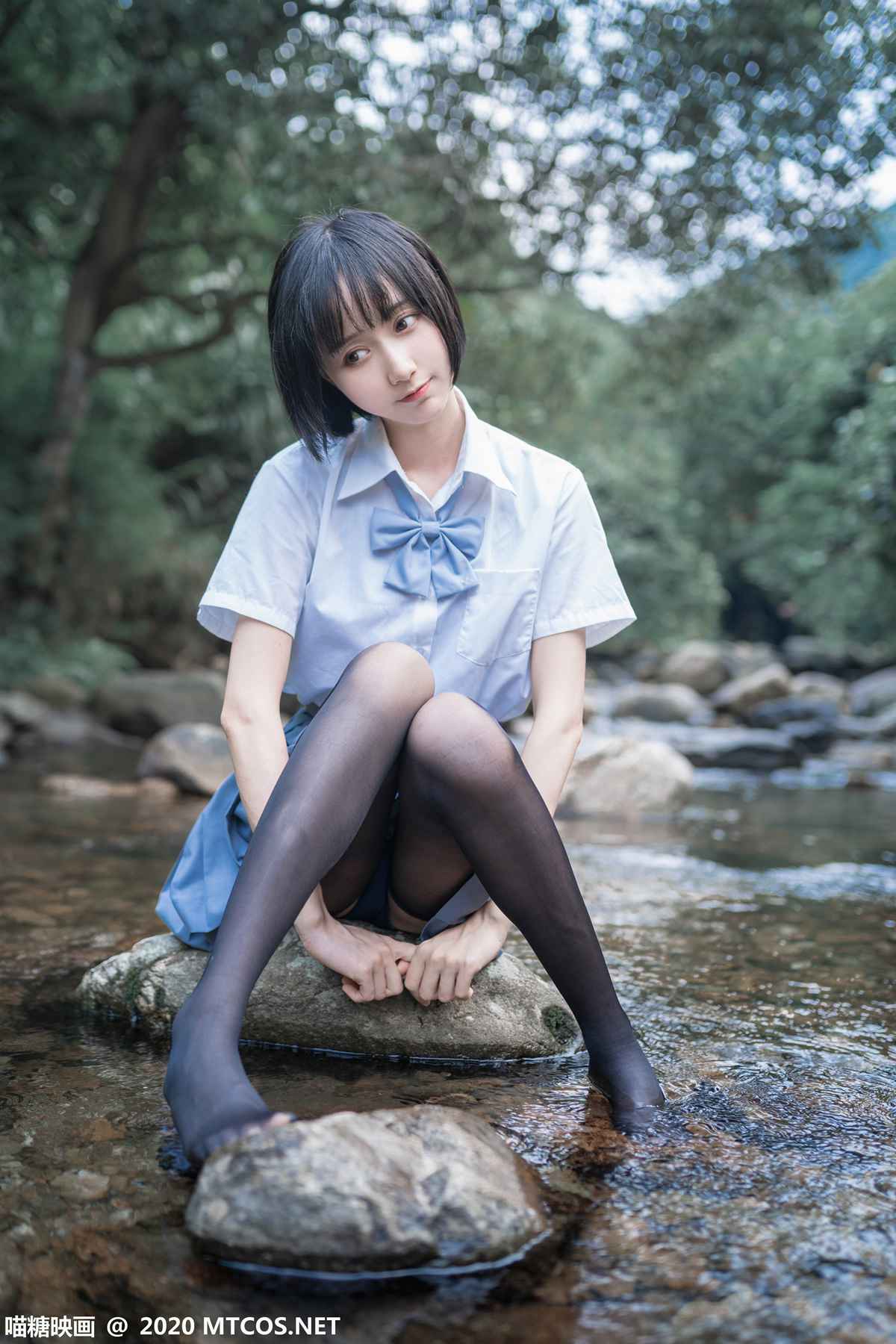 [喵糖映画] JKL.016 溪边JK制服 在线浏览 - 速更版-艺库