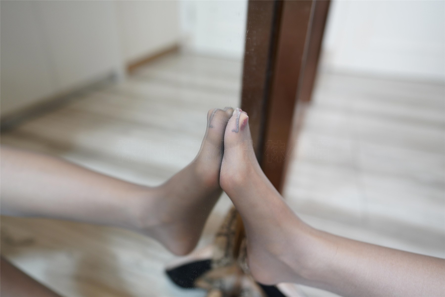 图片[67]-[kittyWawa袜小喵] KT236《搔腿弄姿》在线浏览 – 速更版-美库