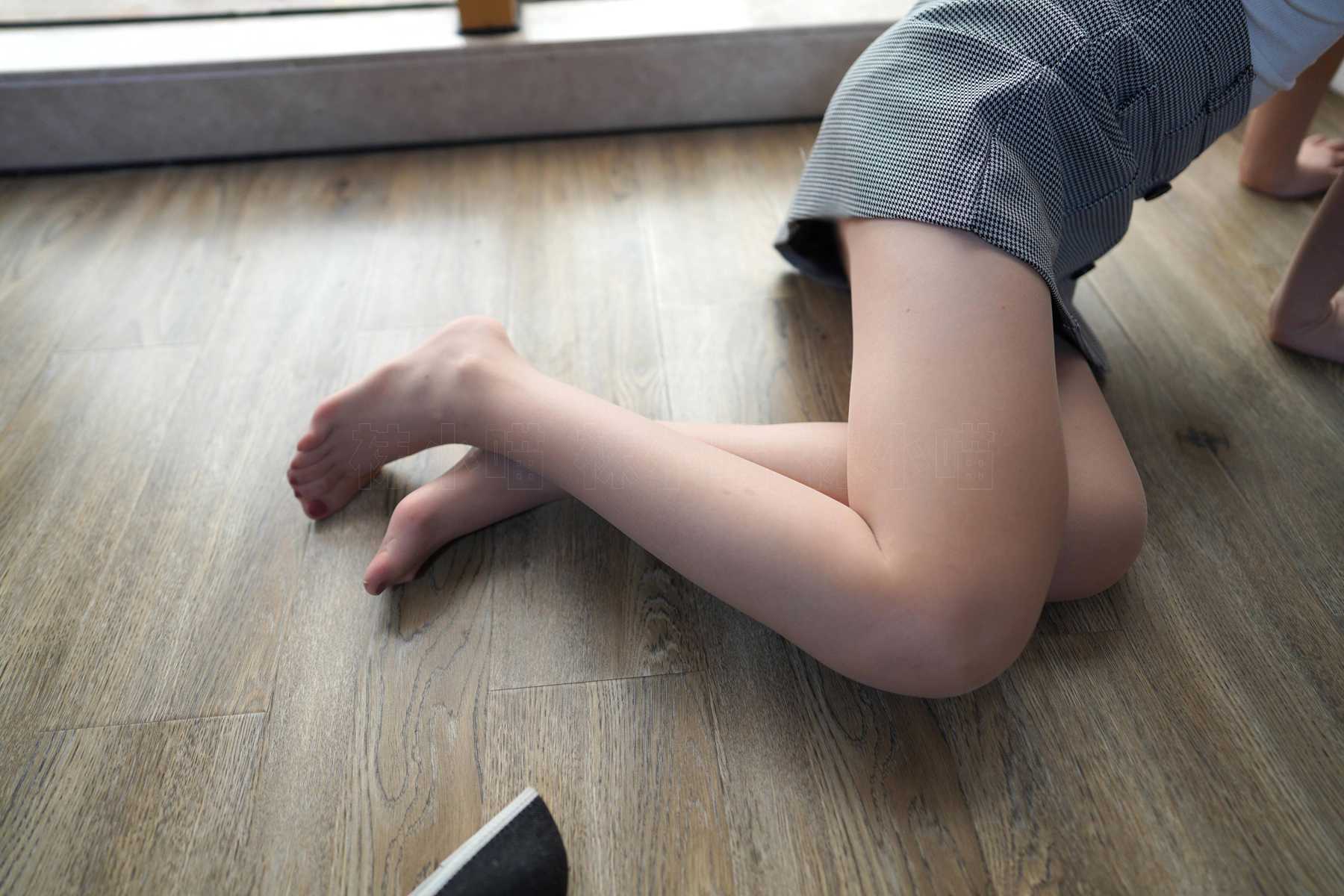 图片[56]-[kittyWawa袜小喵] KT238《翘个小班来拍腿》在线浏览 – 速更版-美库