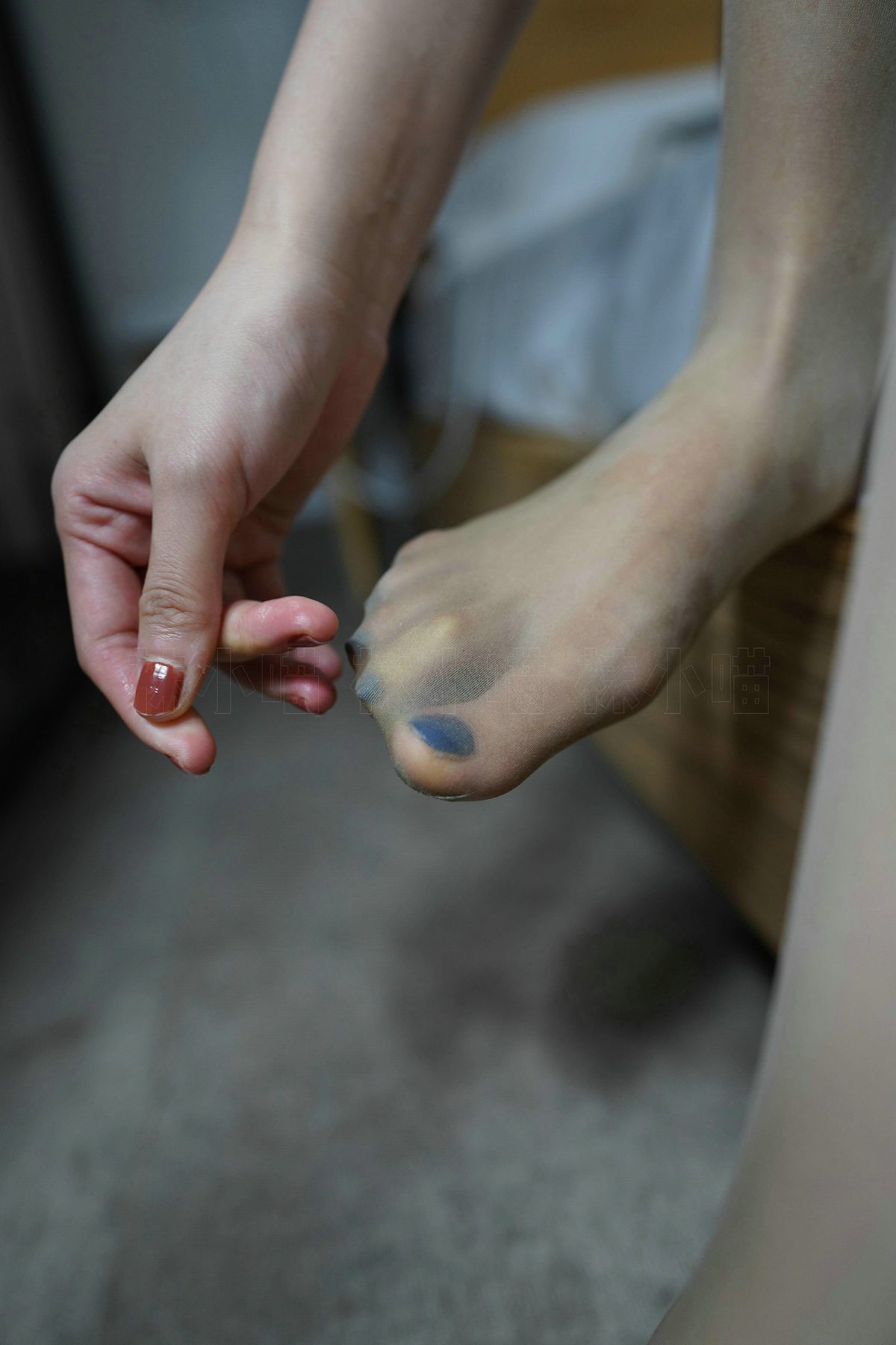 图片[71]-[kittyWawa袜小喵] KT249《同事帮我修电视：下》 在线浏览 – 速更版-美库