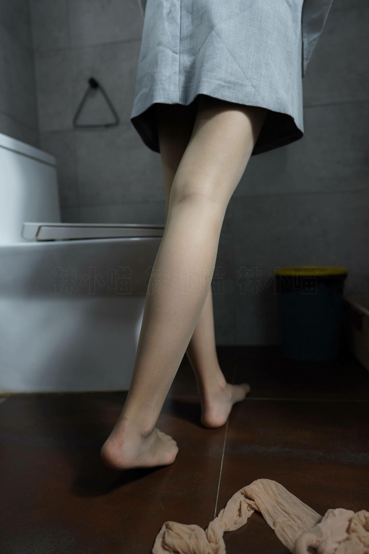 图片[54]-[kittyWawa袜小喵] KT248《同事帮我修电视：中》 在线浏览 – 速更版-美库