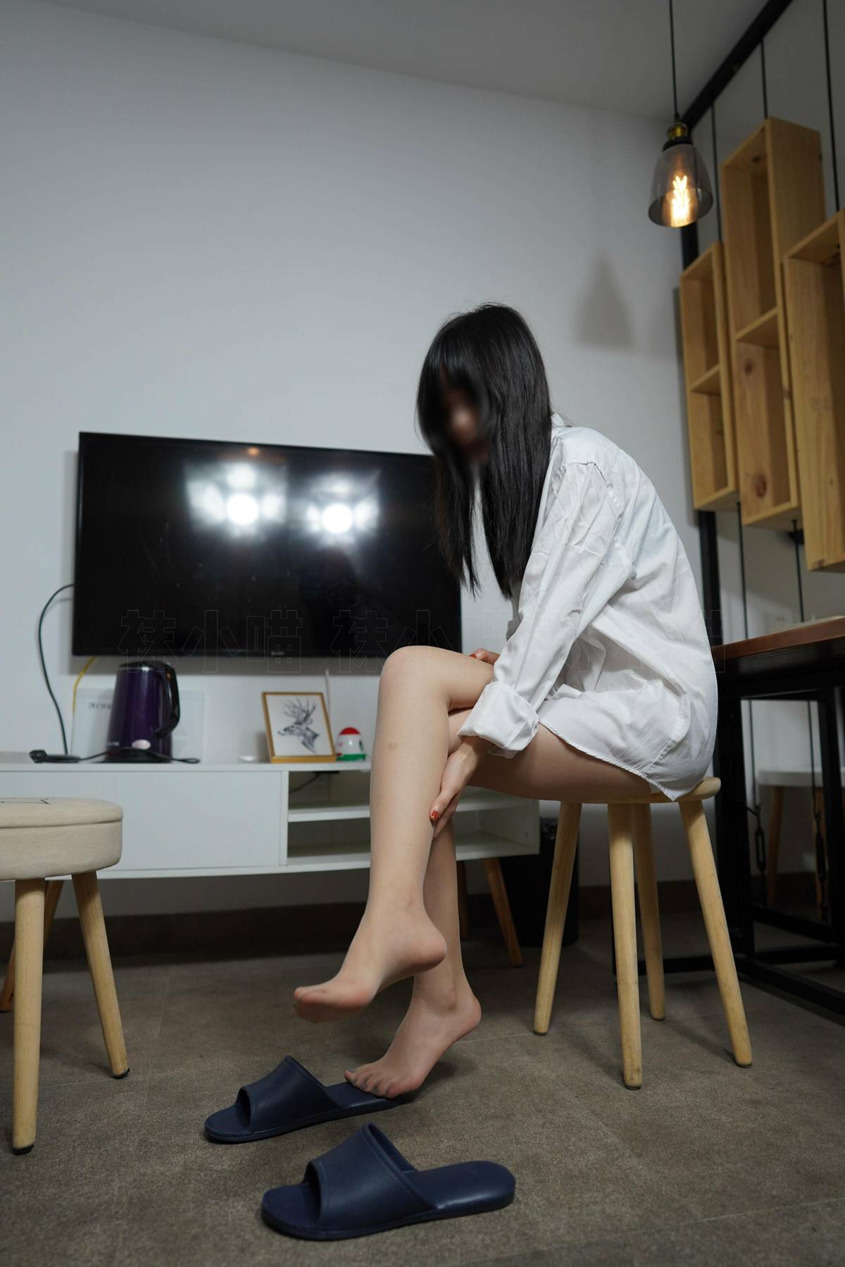 图片[46]-[kittyWawa袜小喵] KT247《同事帮我修电视：上》 在线浏览 – 速更版-美库