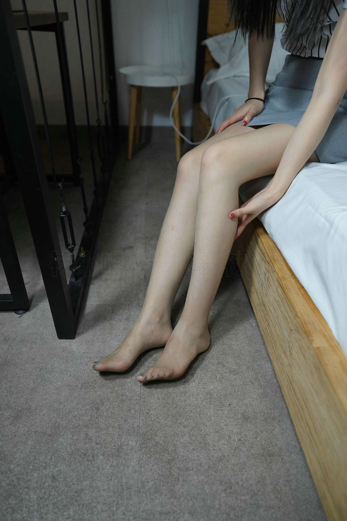 图片[92]-[kittyWawa袜小喵] KT249《同事帮我修电视：下》 在线浏览 – 速更版-美库