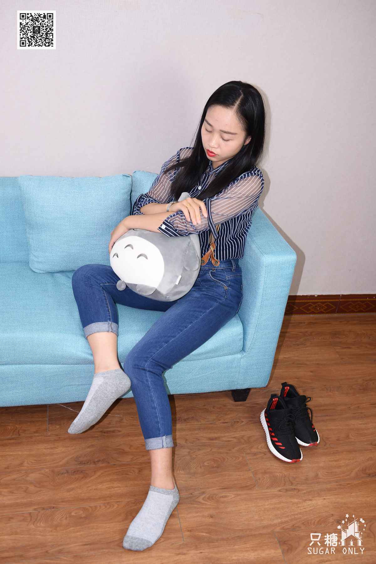 图片[132]-[只糖棉袜] NO.095 芊芊 我在等冬天，如果你先来，那冬天不及一提 在线浏览 – 速更版-美库