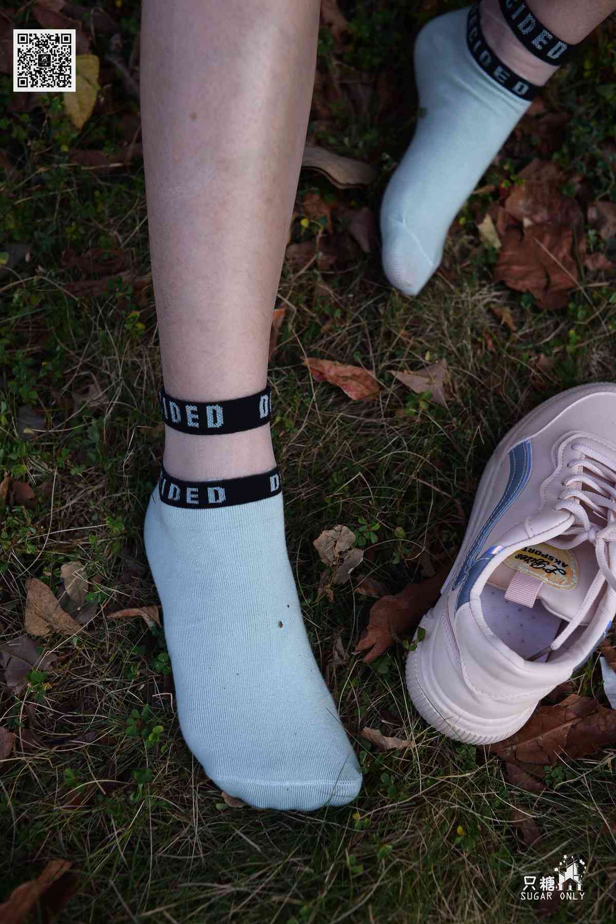 图片[16]-[只糖棉袜] NO.105 小伊 愿吹过我的风都能去拥抱你 在线浏览 – 速更版-美库