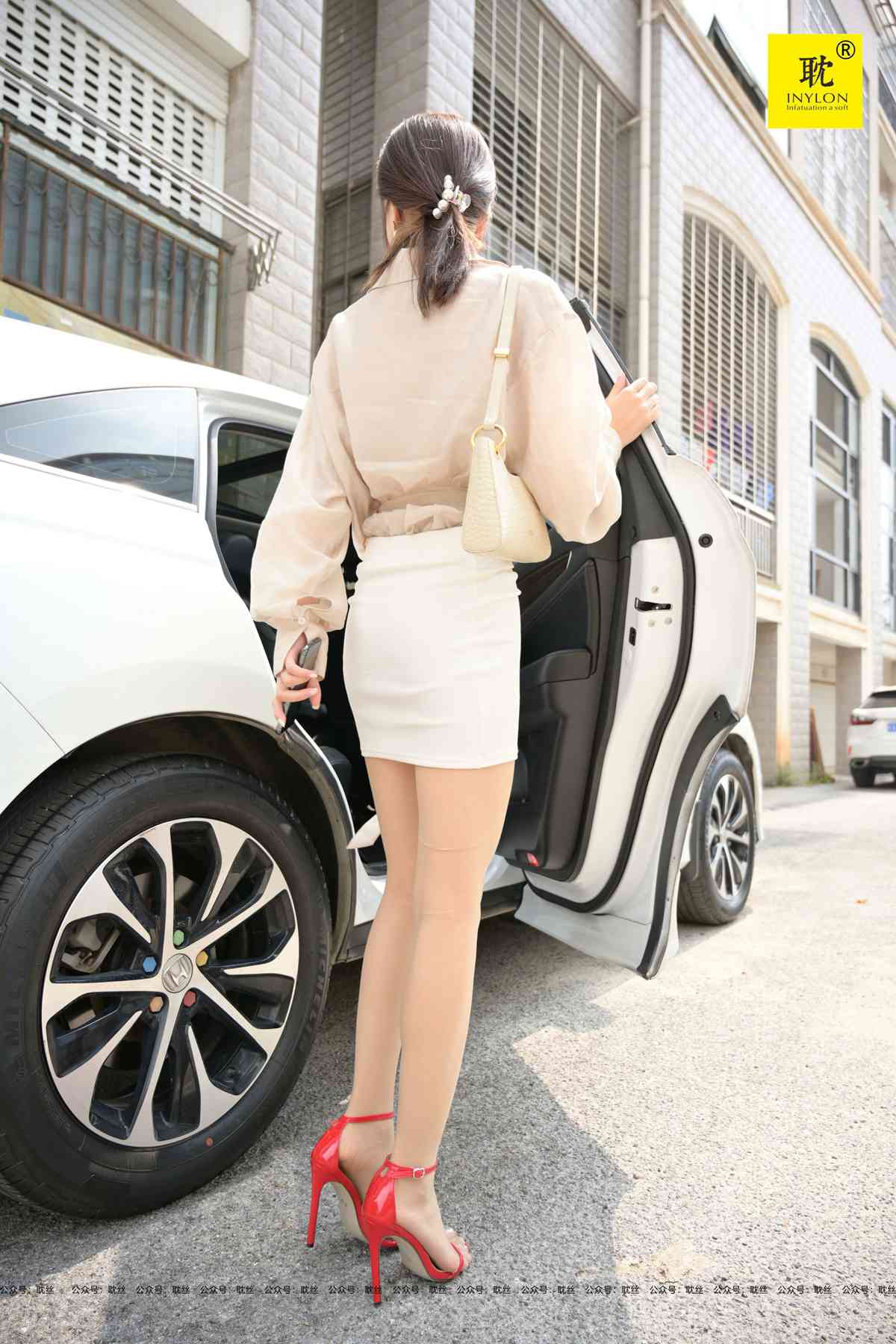 图片[60]-[IESS异思趣向] 耽丝 第N种幻想之《一个人下班》② 在线浏览 – 速更版-美库