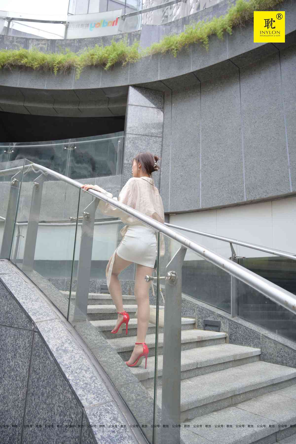 图片[76]-[IESS异思趣向] 耽丝 第N种幻想之《一个人下班》② 在线浏览 – 速更版-美库