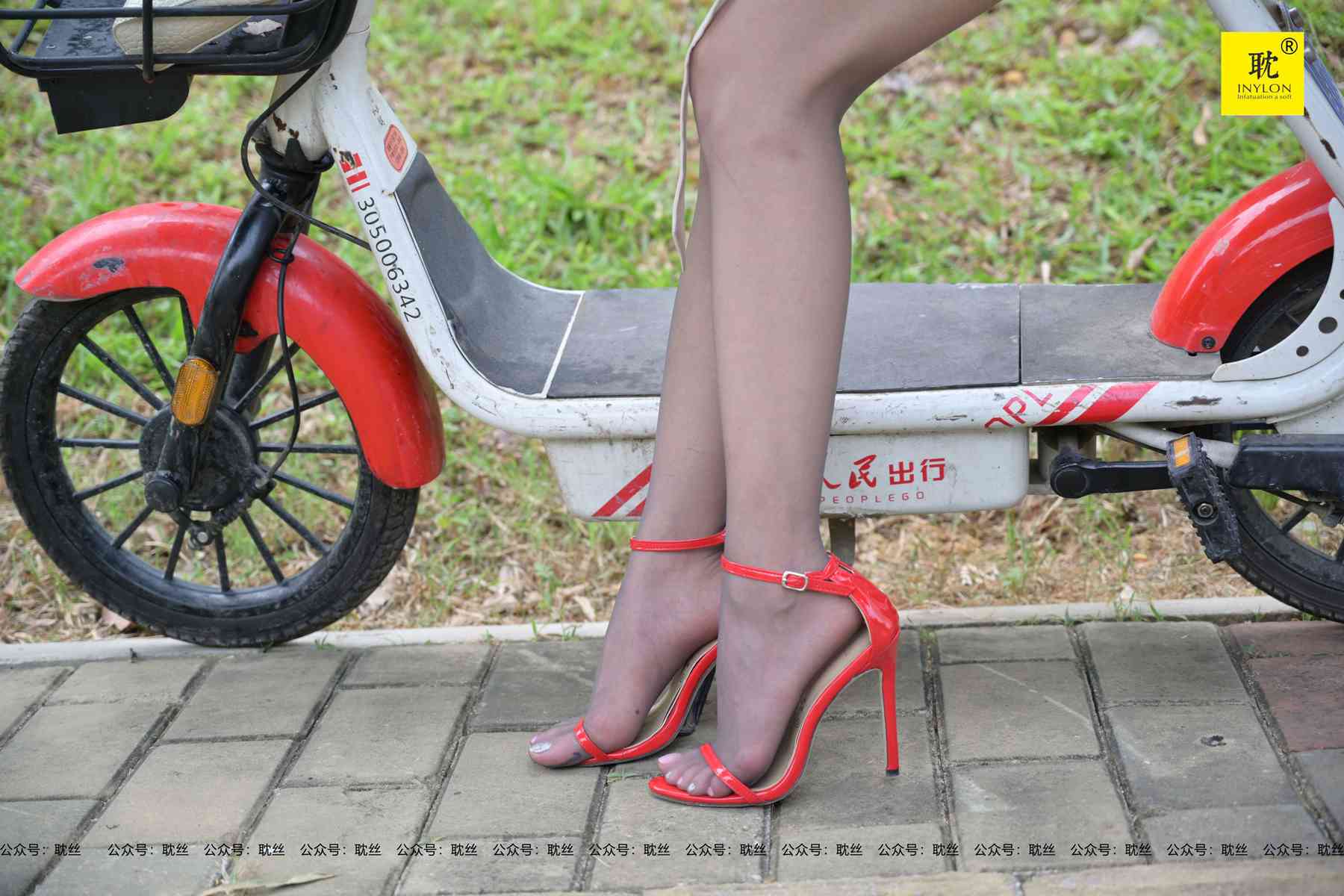 图片[6]-[IESS异思趣向] 耽丝 第N种幻想之《一个人下班》⑦ 丘主管 在线浏览 – 速更版-美库