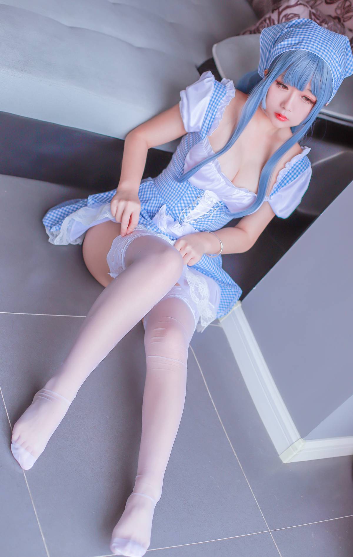 图片[2]-微博人气Coser@日奈娇 蓝色女仆 在线浏览-翎羽暗房
